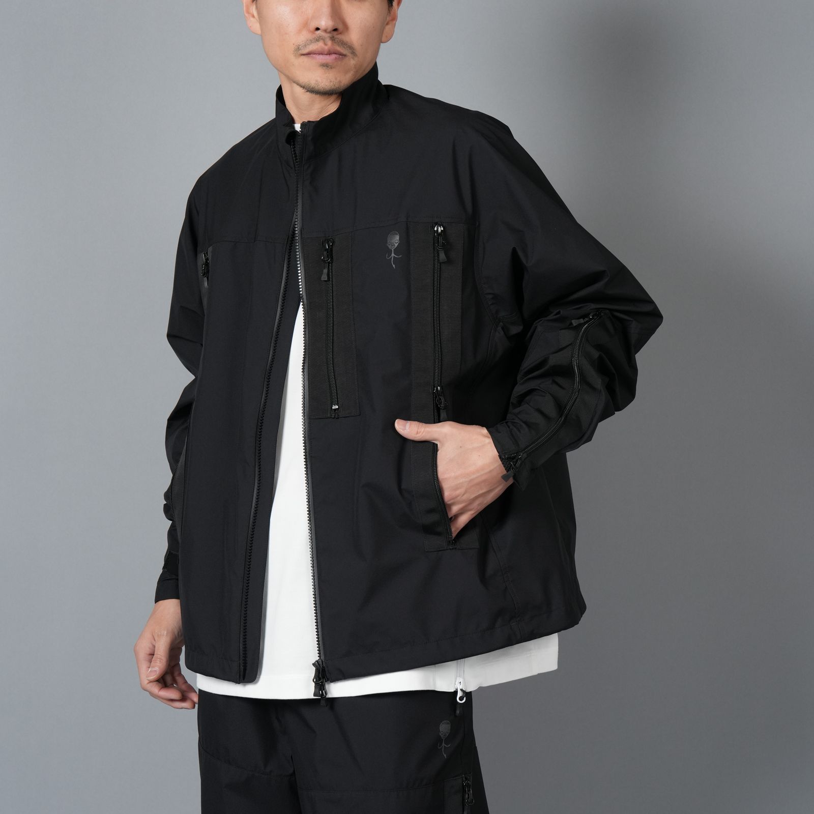 【限定】WINDSTOPPER BY GORE-TEX LABS 30DY/TR2 3L SHIRT BLOUSON / ゴアテックス ラボ スリーレイヤー / シャツ ブルゾン [防水・防風] (ブラック)