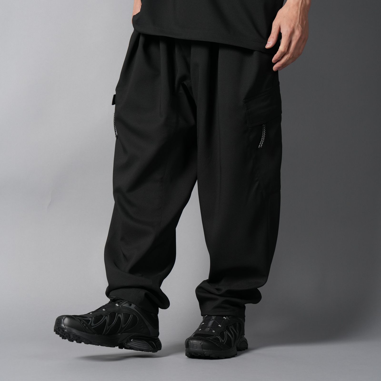 【GHOST】WOVEN WATER-REPELLENT TWO TUCK NINJA PANTS / ニンジャパンツ(ブラック)