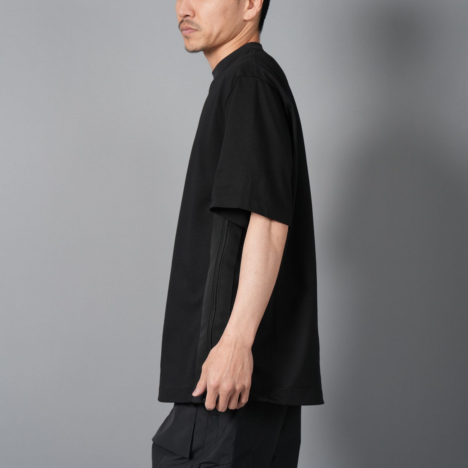 【コラボ】HYBRID PLATING COTTON POLYESTER SHORT T-SHIRT / Tシャツ (ブラック)