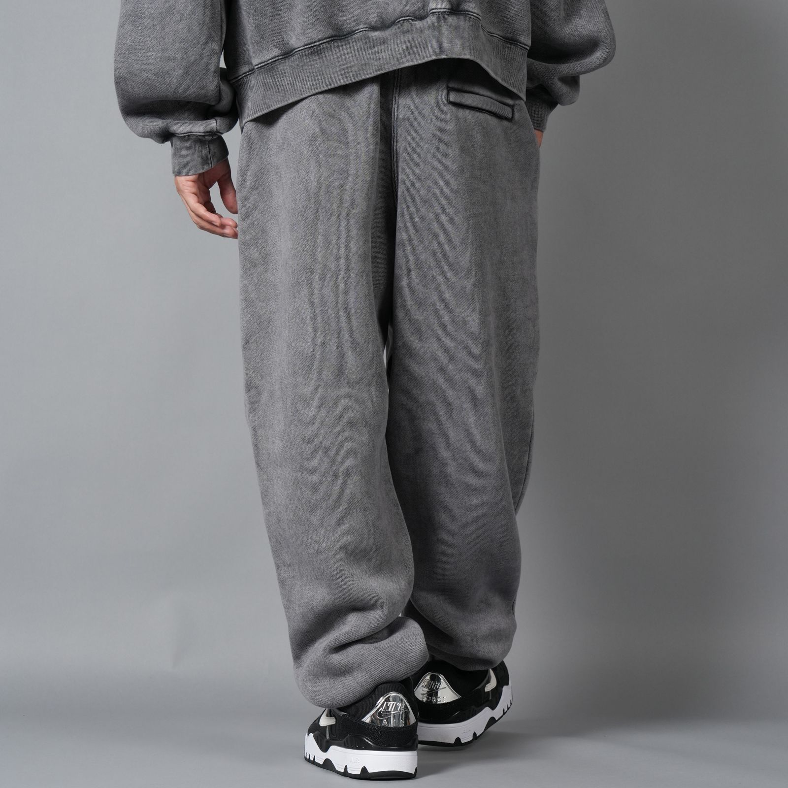 ESSENTIAL TERRY CLASSIC SWEATPANT PUFF PALINT LOGO  / スウェットパンツ (ウォッシュドグラナイト)