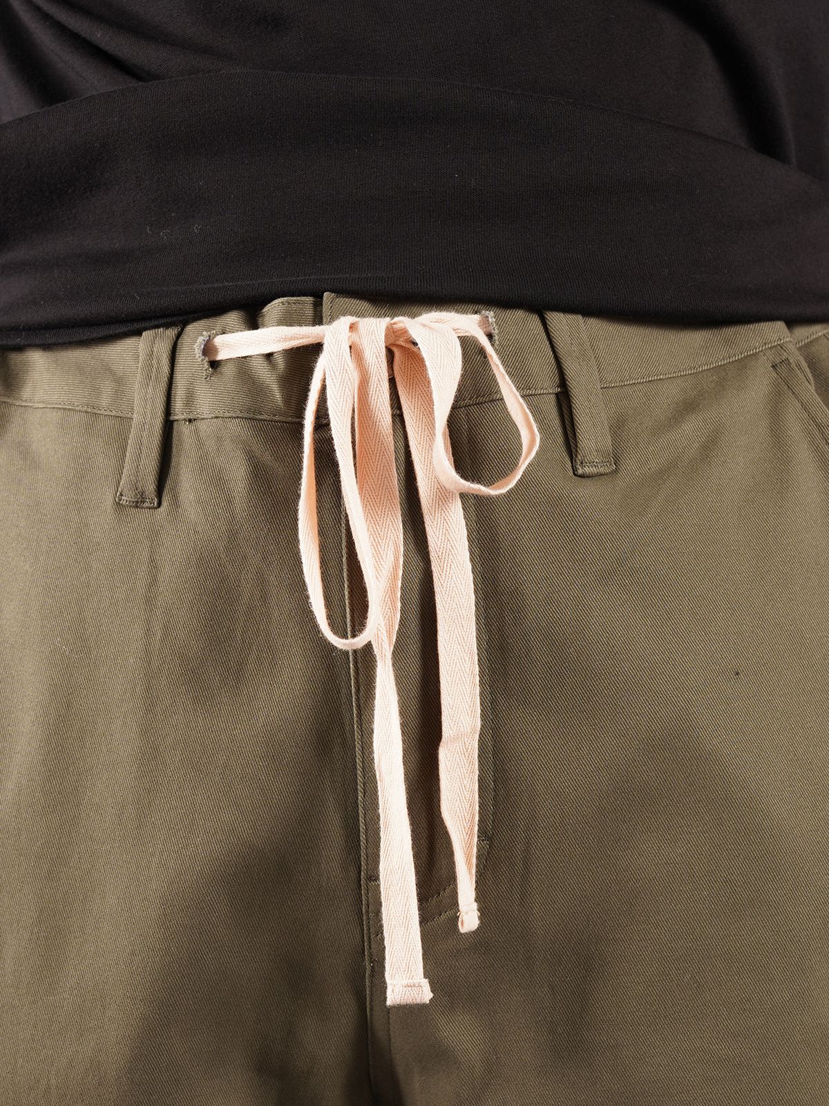 ラスト1点 / TAPERED DRAWSTRING PANTS / テーパード ドローストリングパンツ (カーキ)