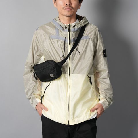 9200014 / NYLON METAL IN ECONYL REGENERATED NYLON / バムバック / クロスボディーバック 【ナイロンメタル】(ブラック)