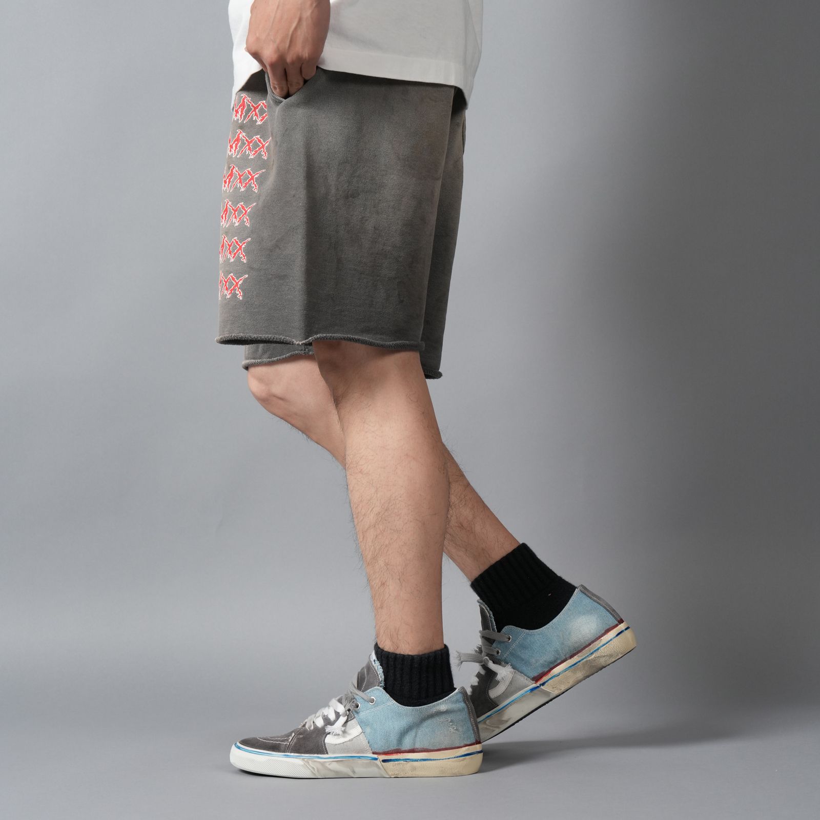 【ラスト1点】SM-MK8-0000-068 / SWEAT SHORTS / SAINT MXX / スウェットショーツ  (チャコール)