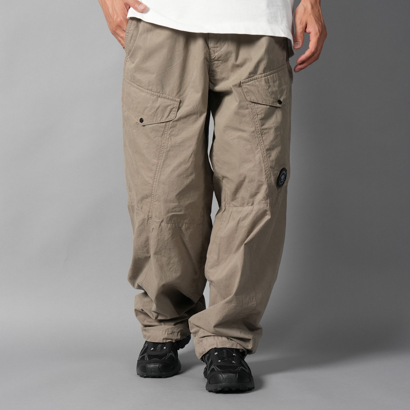 MICROREPS BOXY LENS CARGO PANTS / カーゴパンツ (フォールンロック)