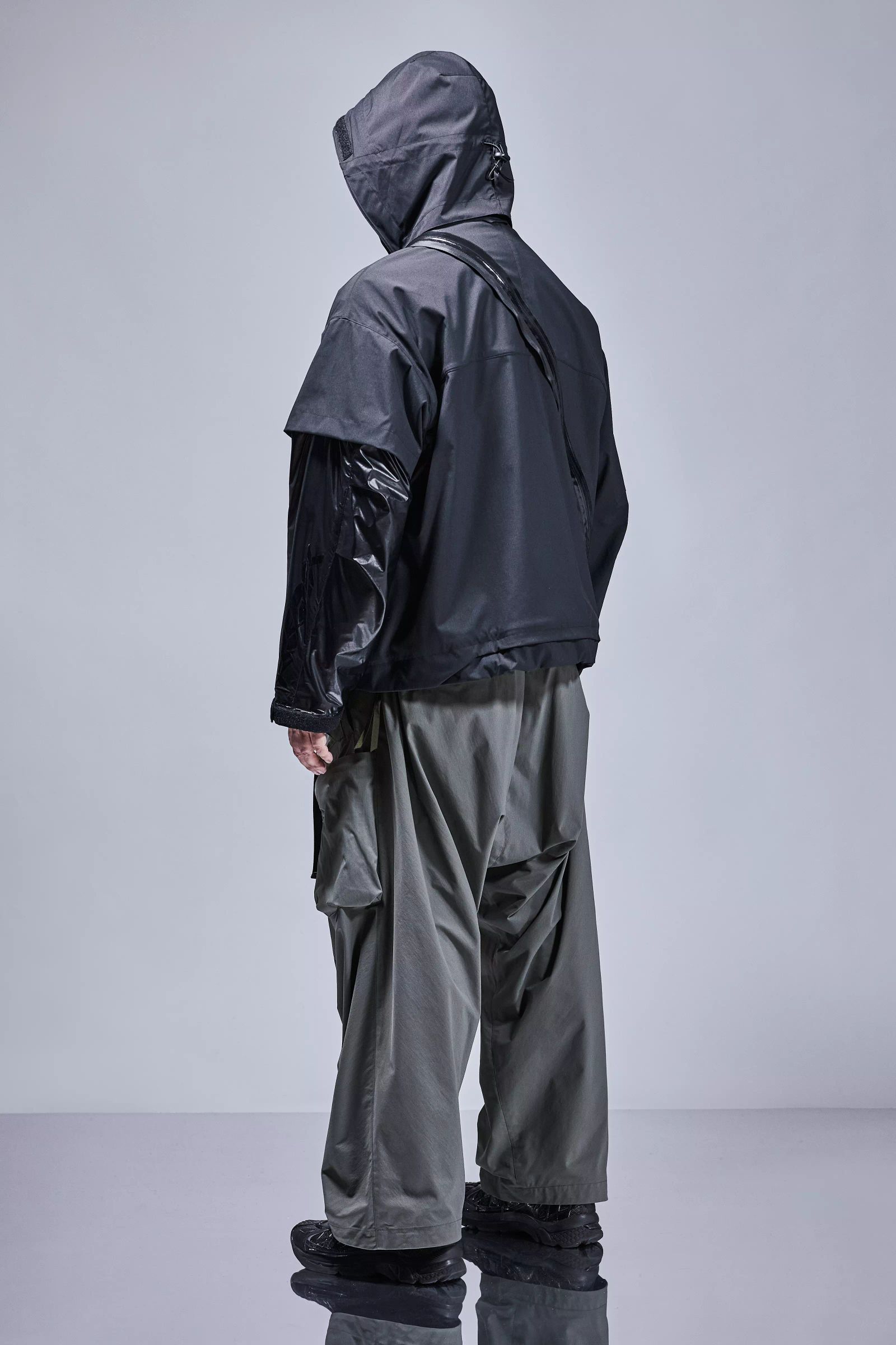 【ラスト1点】J115K-E / Encapsulated Nylon Interops Jacket Gen. 1 / エンキャプスレイテッド ナイロン インターロプス ジャケット  [ワイドフィット] (ブラック)