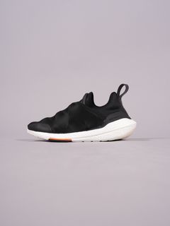 Y-3 ULTRABOOST 22  / ウルトラブースト22 (ブラック/ホワイト)