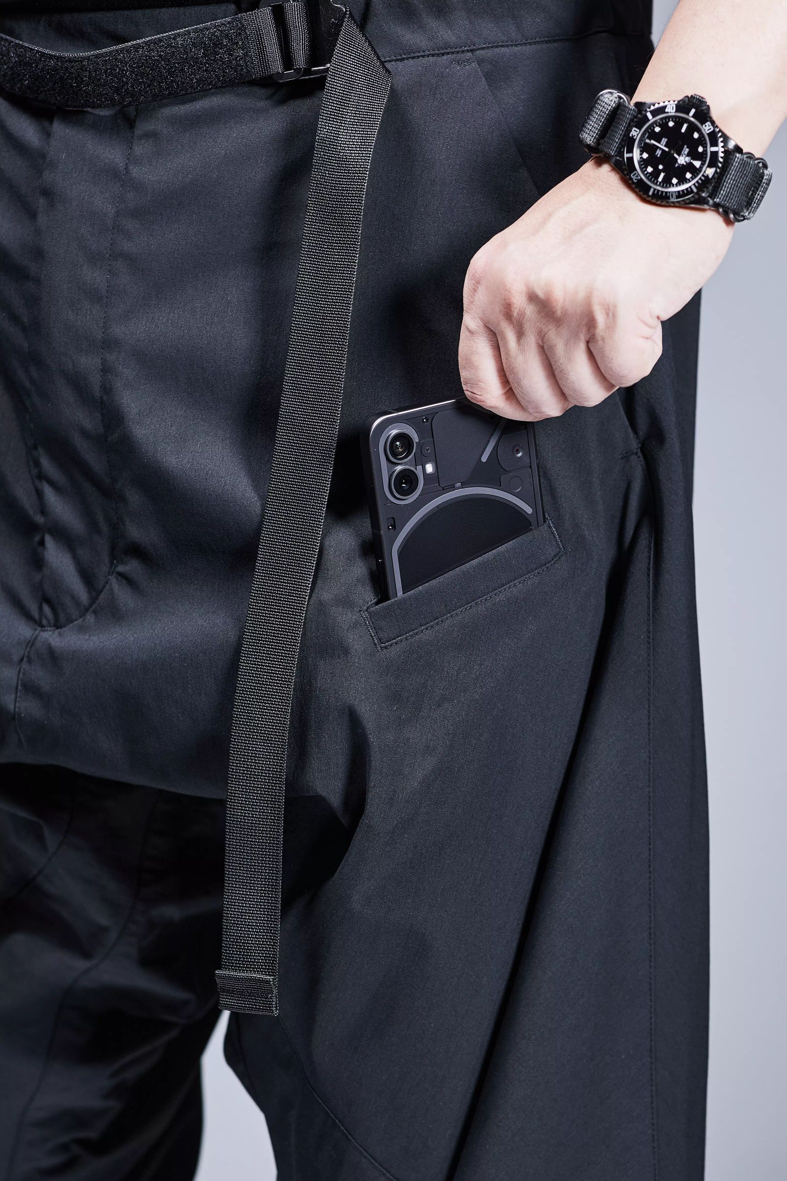 ACRONYM P30 e サルエルパンツ M ブラック ACRONYM P30BL-E サルエルパンツ | ブラック | FARFETCH JP