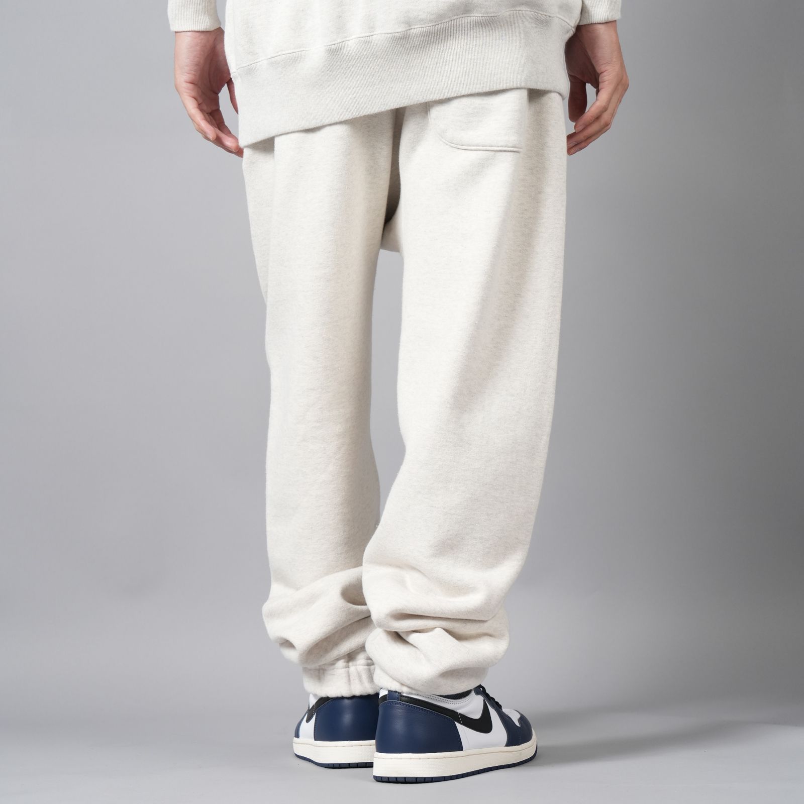 LASTMAN - 【ラスト1点】EMBROIDERED SWEAT PANTS 