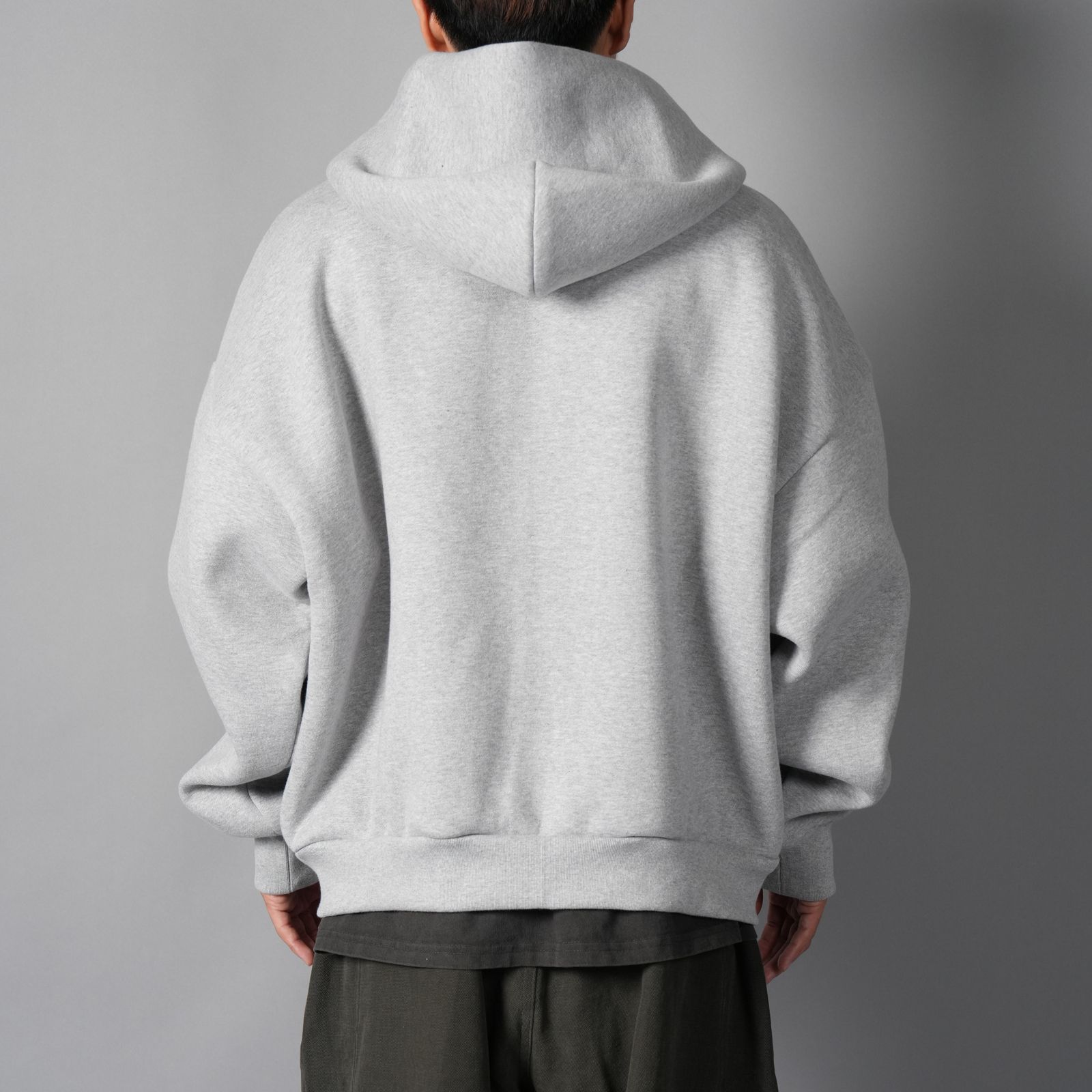 V2 ZIPPED HOODIE  / ジップフーディー (クラウド)