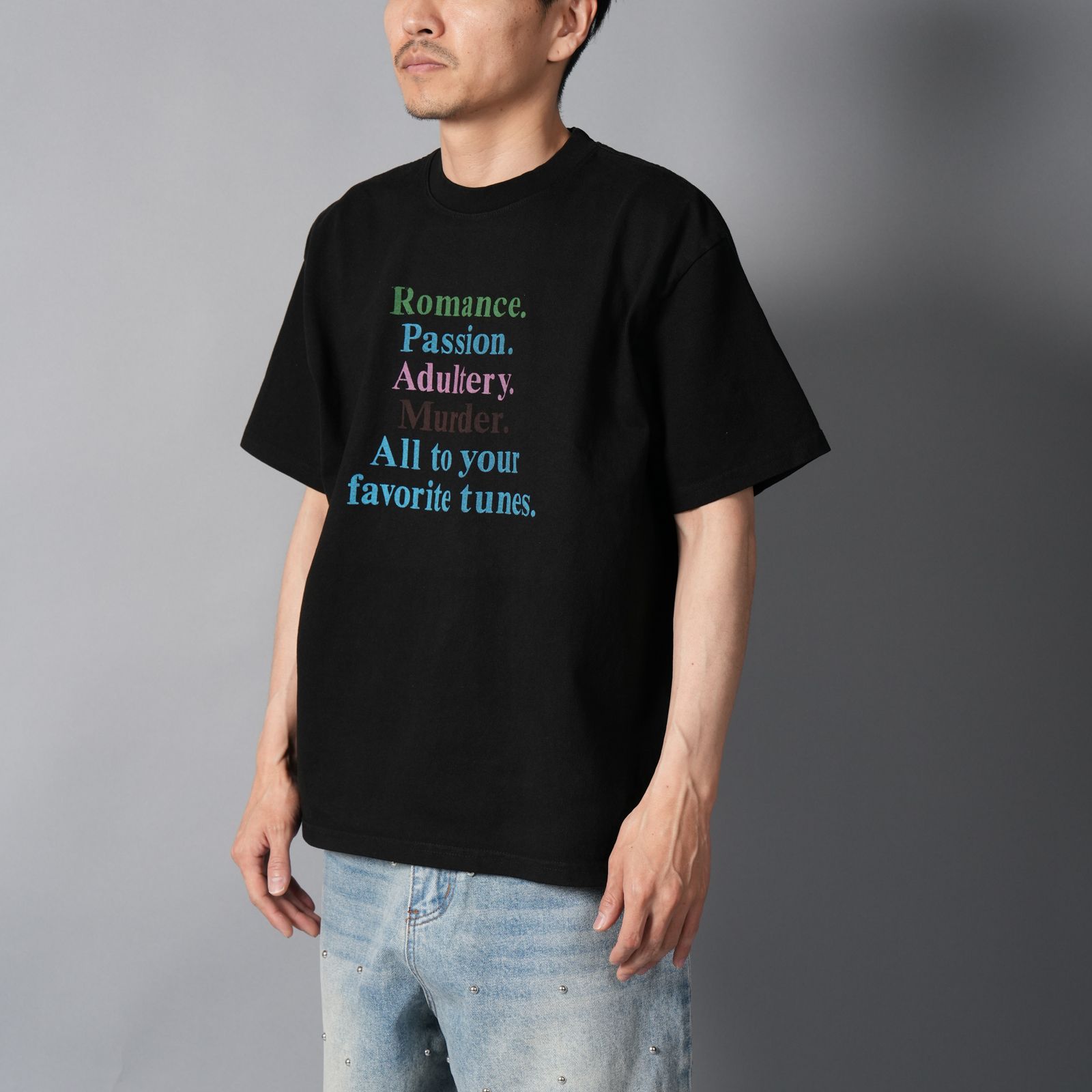 ROMANCE, tee / Tシャツ (ジェットブラック)