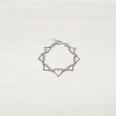 【ラスト1点】Heart Shaped Bracelet / ブレスレット (シルバー)