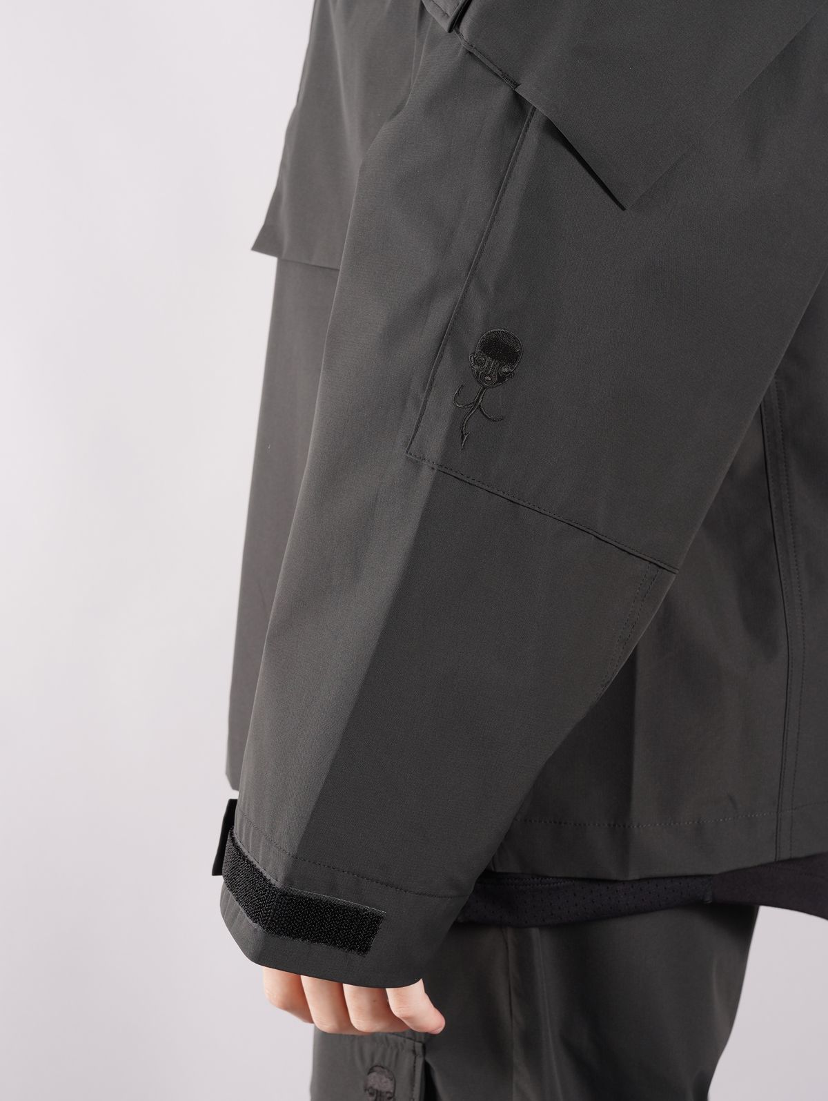 D-VEC - ラスト1点 / GORE-TEX INFINIUM 2L SHIRT JACKET D-VEC - ラスト1点 / GORE-TEX INFINIUM 2L SHIRT JACKET