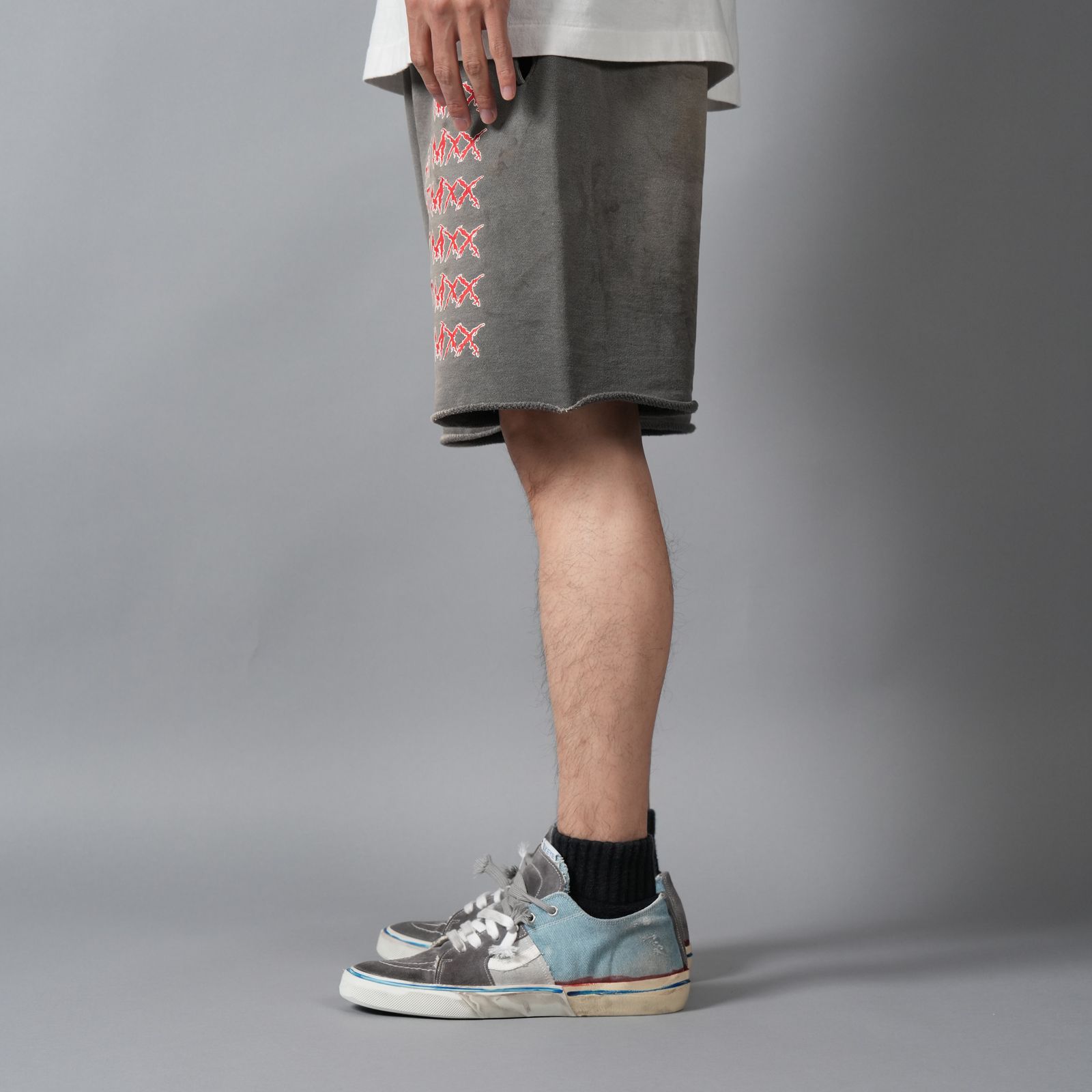 【ラスト1点】SM-MK8-0000-068 / SWEAT SHORTS / SAINT MXX / スウェットショーツ  (チャコール)