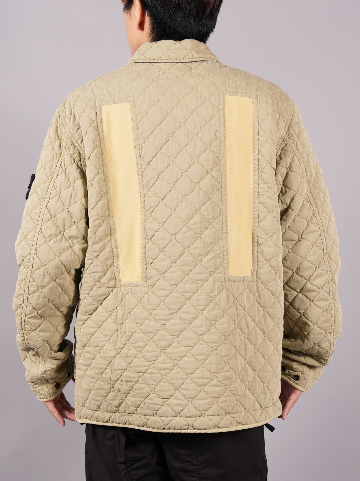 割引中！ストーンアイランドのウールジャケットです 男女兼用素材コットンウール
