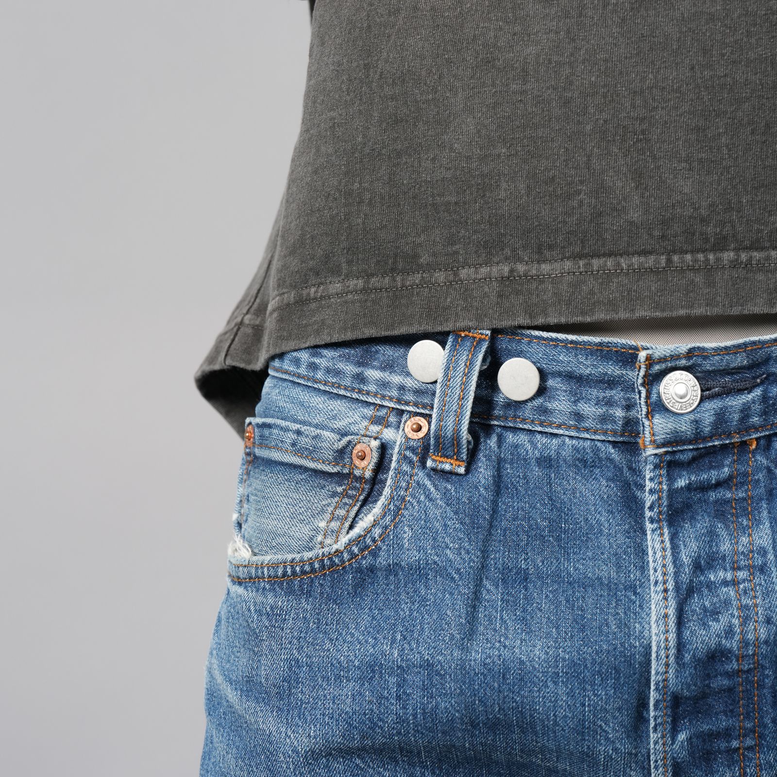 BASICKS x Vintage Levi's Heart Pocket Damage Denim / ハートポケットダメージデニム [32インチ] (ブルー)