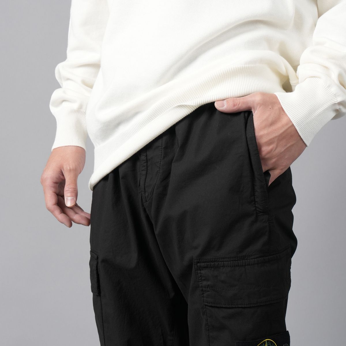 STONE ISLAND - 【ラスト1点】【定番アイテム】 31303 STRETCH COTTON TELA PARACADUTE GARMENT  DYED / ストレッチコットン カーゴパンツ / [ガーメントダイ][ストレッチ入り] (ブラック) | Confidence