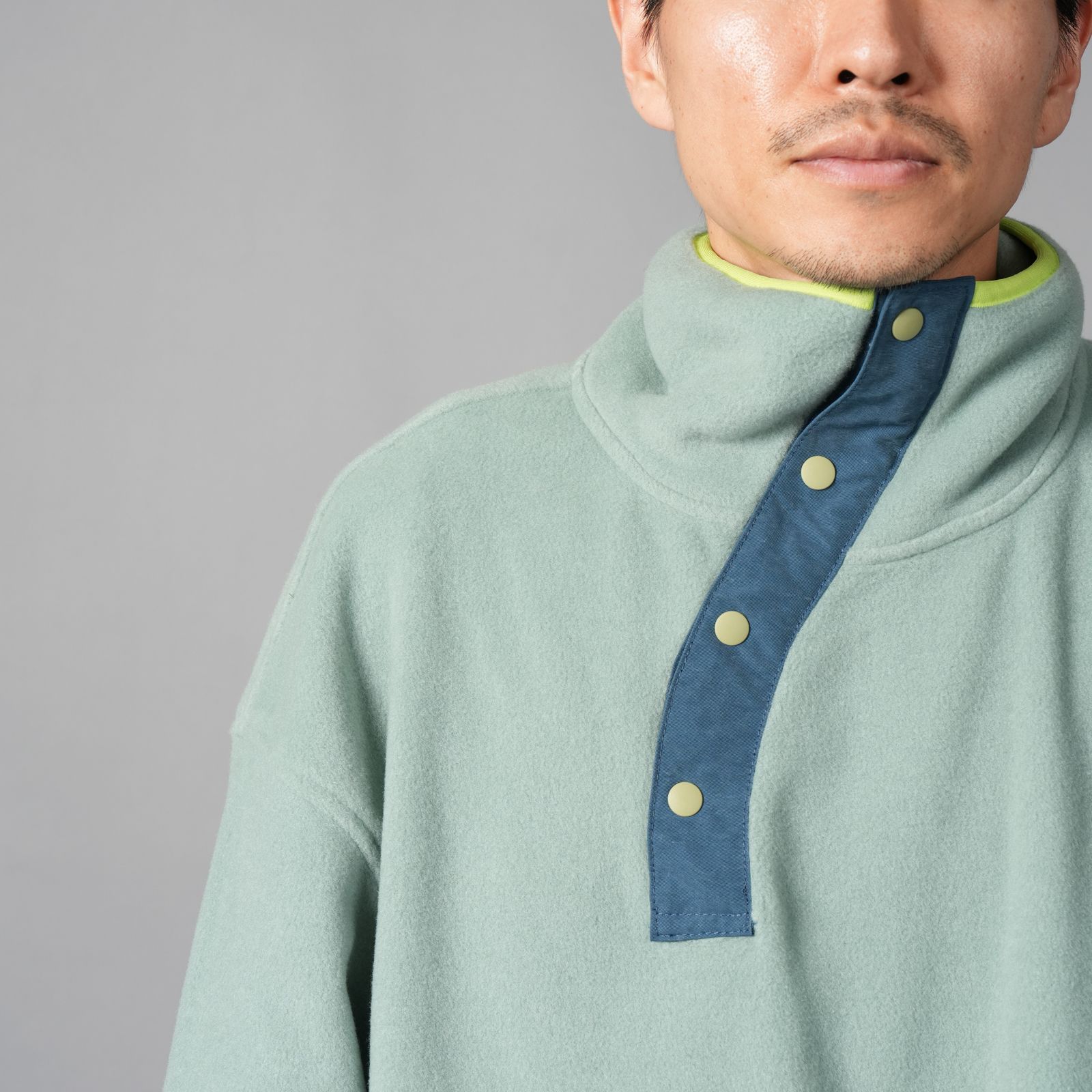 FLOWING FLEECE SWEAT / フローイング フリース スウェット  (カーキ)