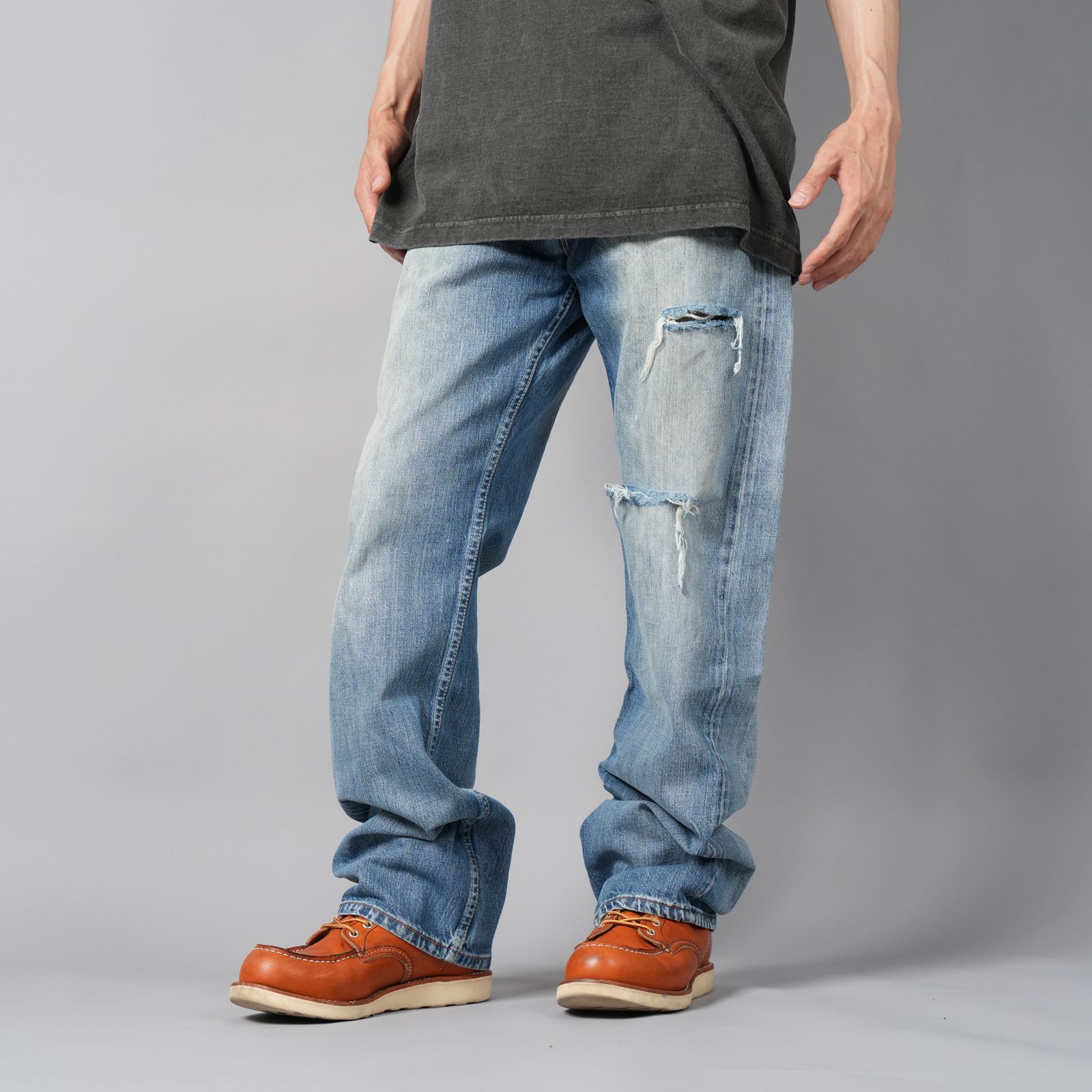 BASICKS - BASICKS x Vintage Levi's Heart Pocket Damage Denim BASICKS - BASICKS x Vintage Levi's Heart Pocket Damage Denim