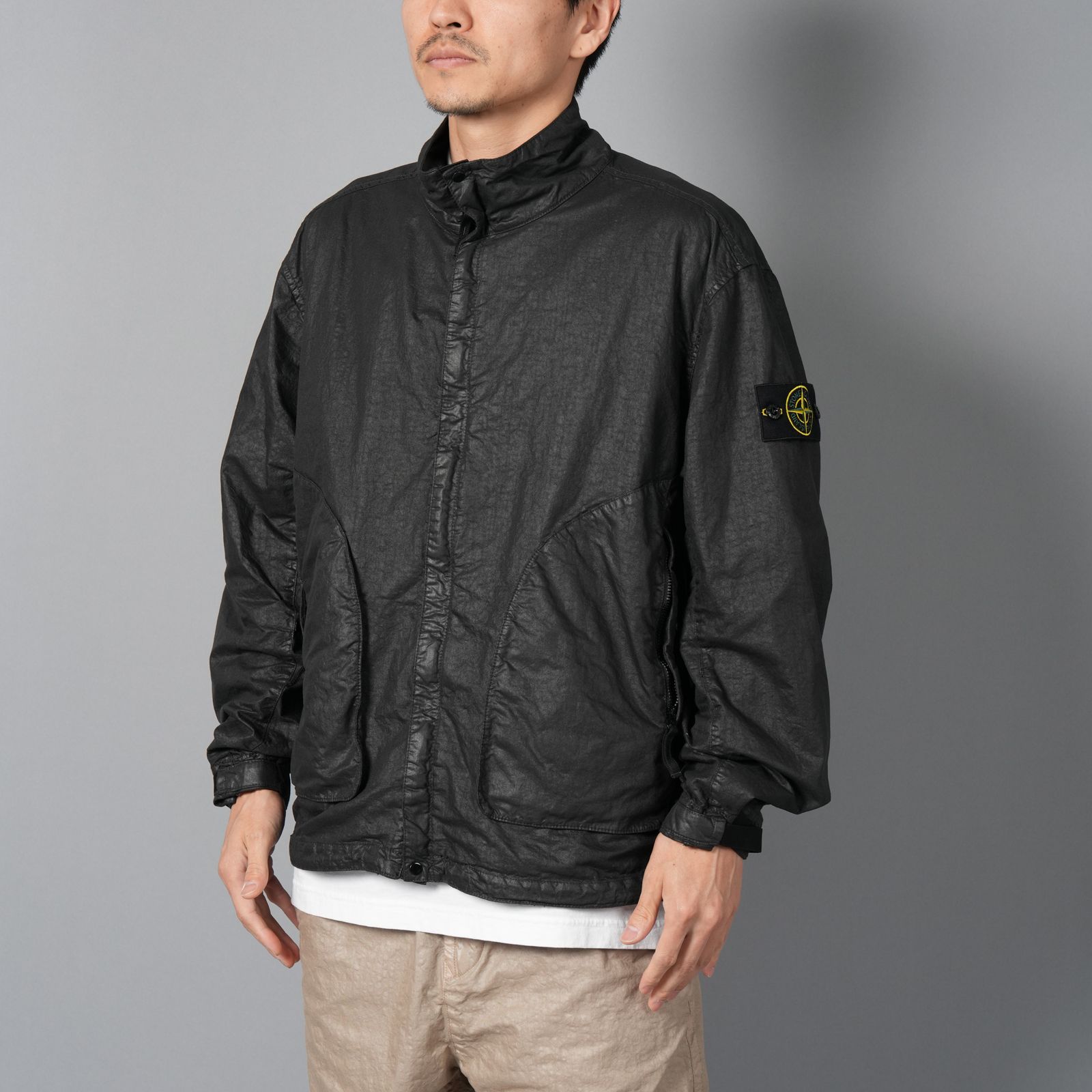 STONE ISLAND（ナイロンジャケット ・ ブラック/黒色系）の