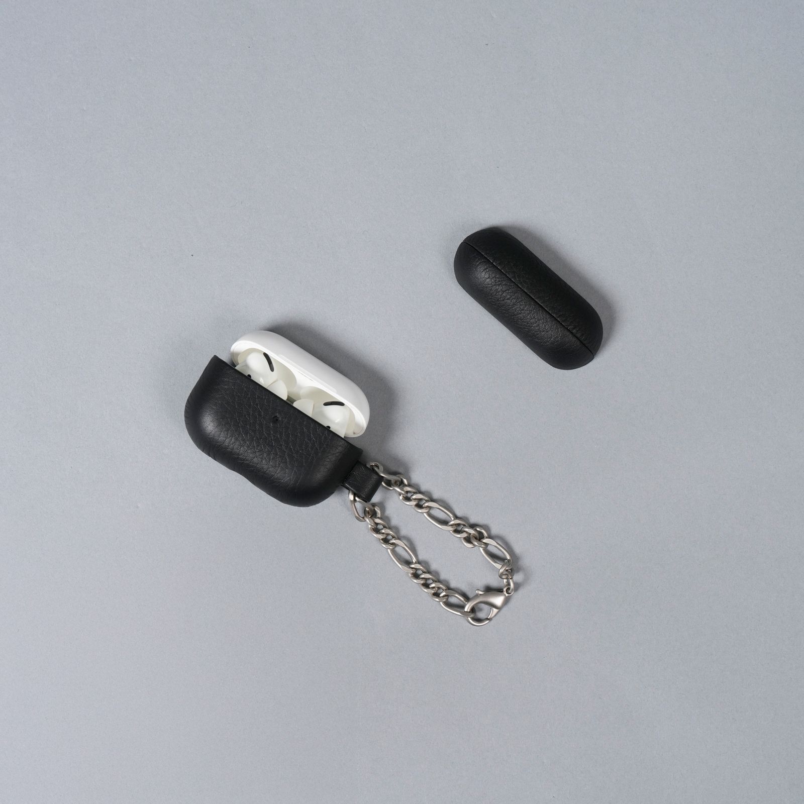 チェーン付レザーAirPods Proケース (ブラック)