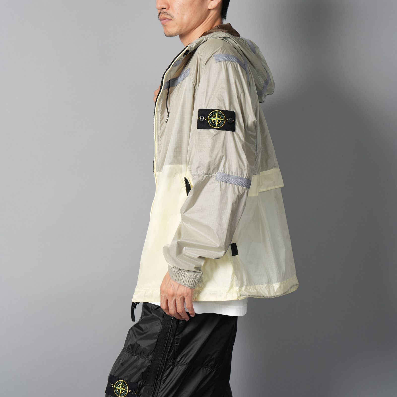 STONE ISLAND - Q100008 / RIPSTOP LIGHT HT NYLON / ナイロン