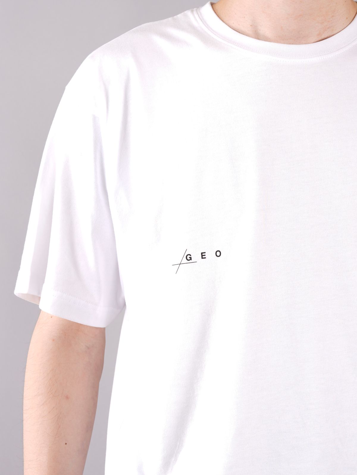 Late Sunset Typography T-Shirt - Tシャツ (ホワイト)