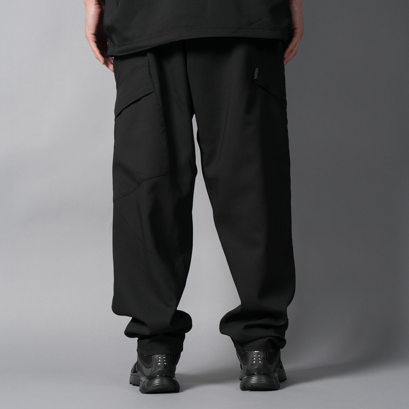 【GHOST】WOVEN WATER-REPELLENT TWO TUCK NINJA PANTS / ニンジャパンツ(ブラック)