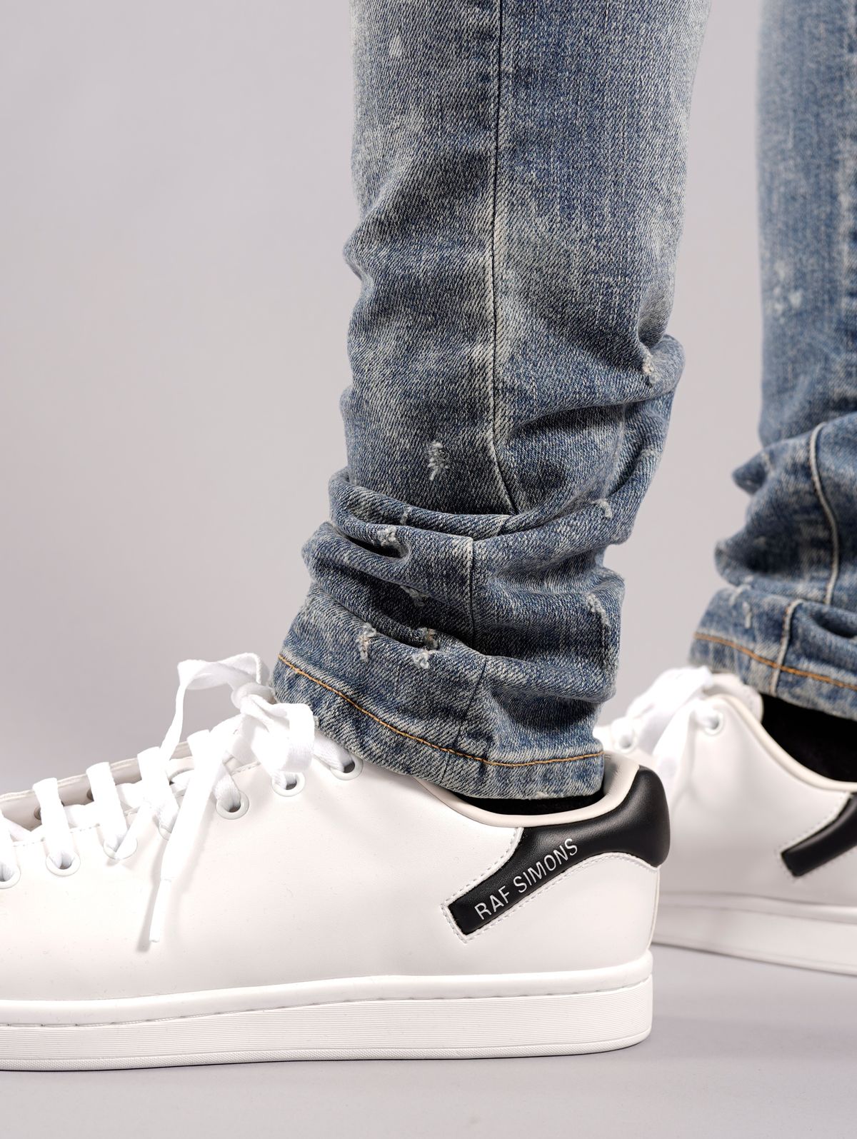 BALMAIN - SLIM DENIM JEAN 15 CM BLEACH DISTRESSED / バイカー