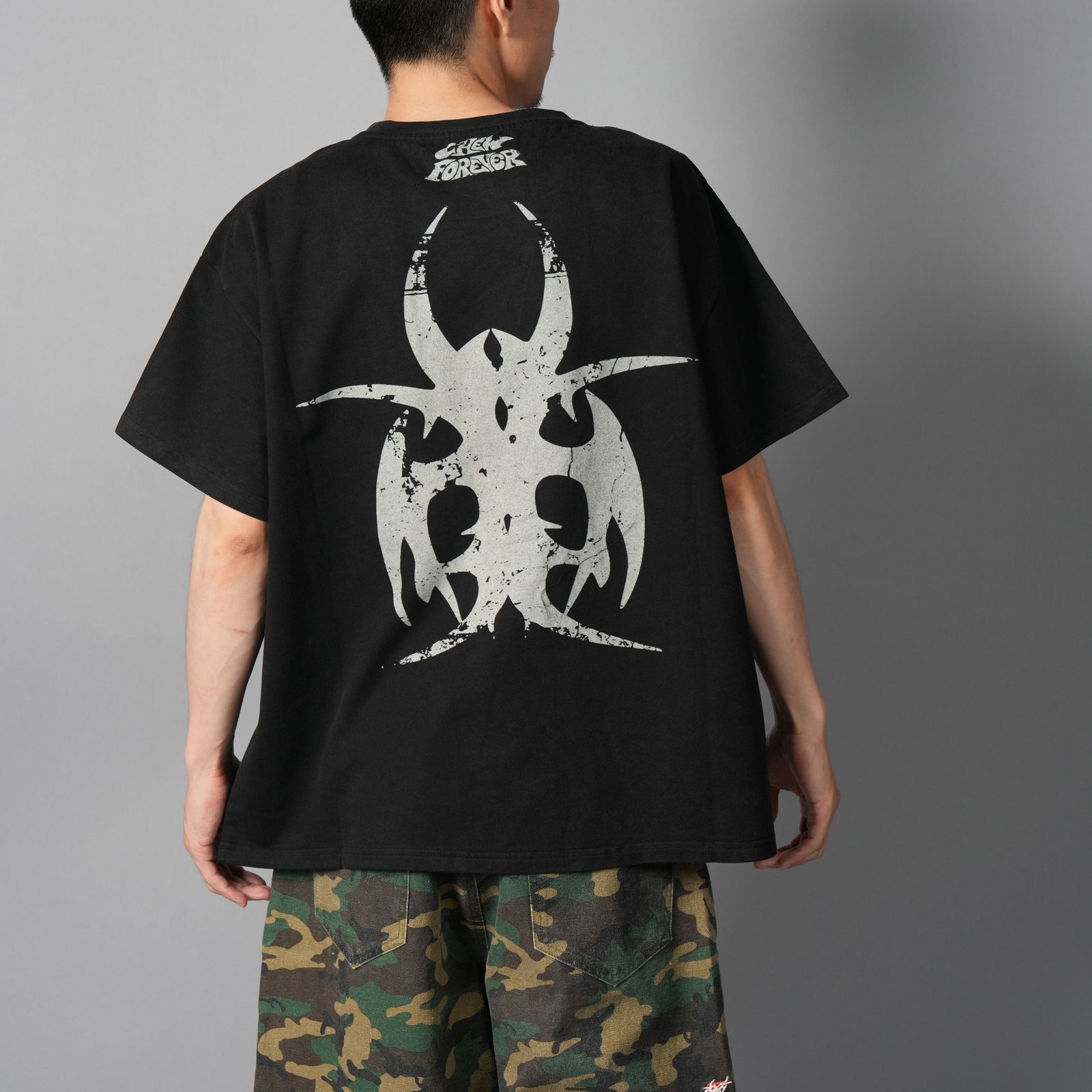 【残りわずか】Roach T-Shirt / ローチ Tシャツ (ブラック)
