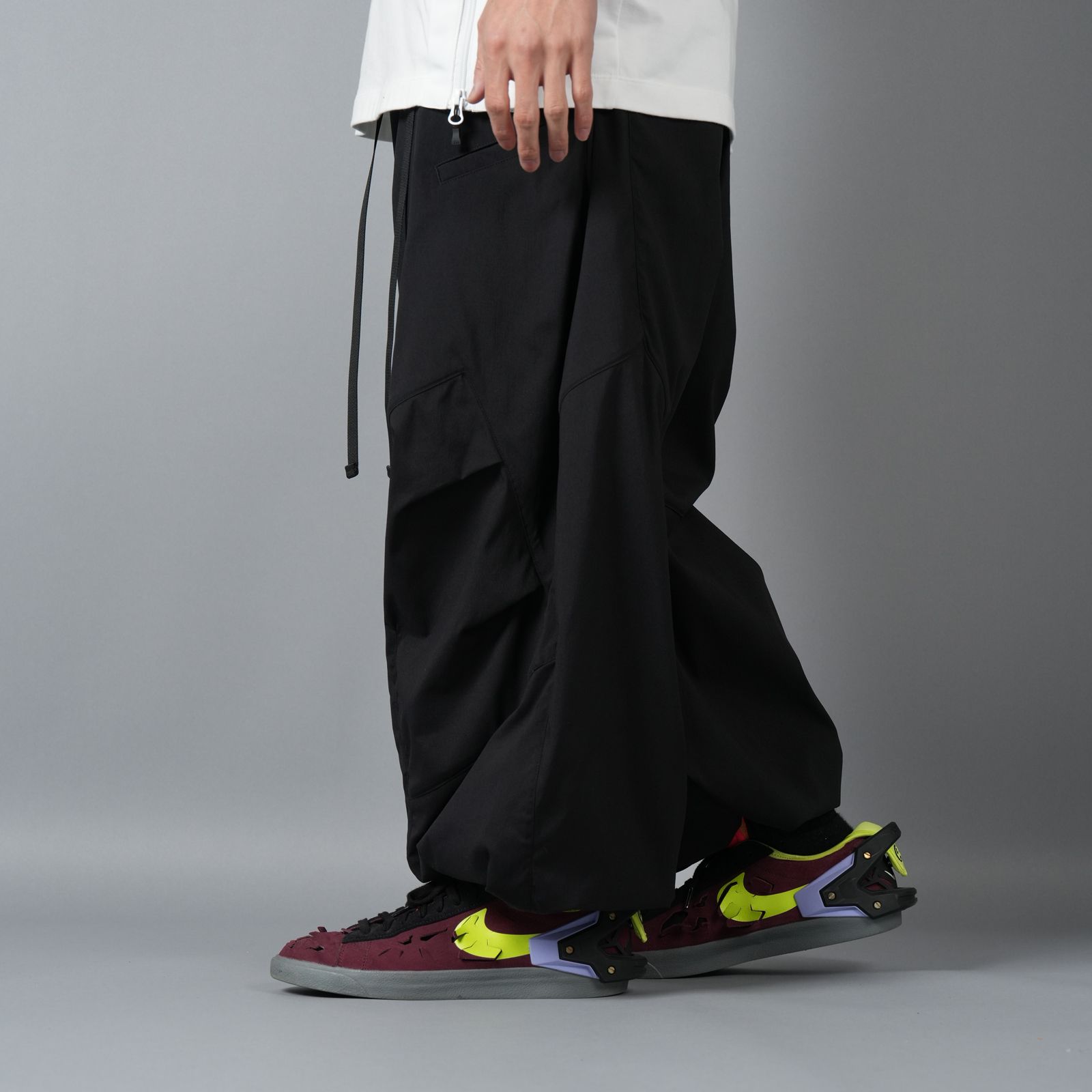 【ラスト1点】P56B-M / NYLON STRETCH WEB BELT TROUSER / / パンツ [ウルトラワイドフィット][ストレッチ入り] (ブラック)