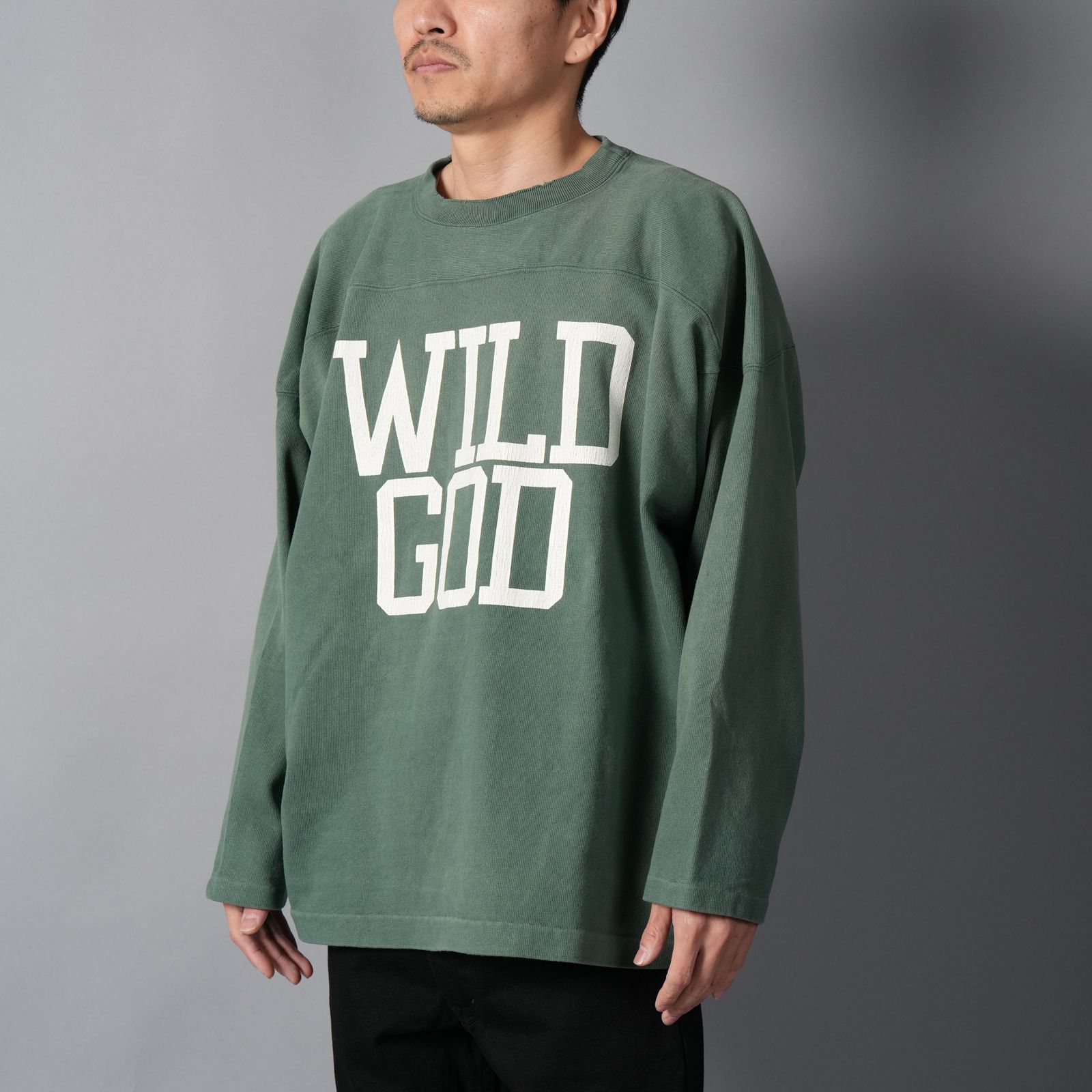 【残りわずか】SM-MK8-0000-056 / FOOTBALL SWEAT / WILD GOD / GREEN / フッドボールスウェット (グリーン)
