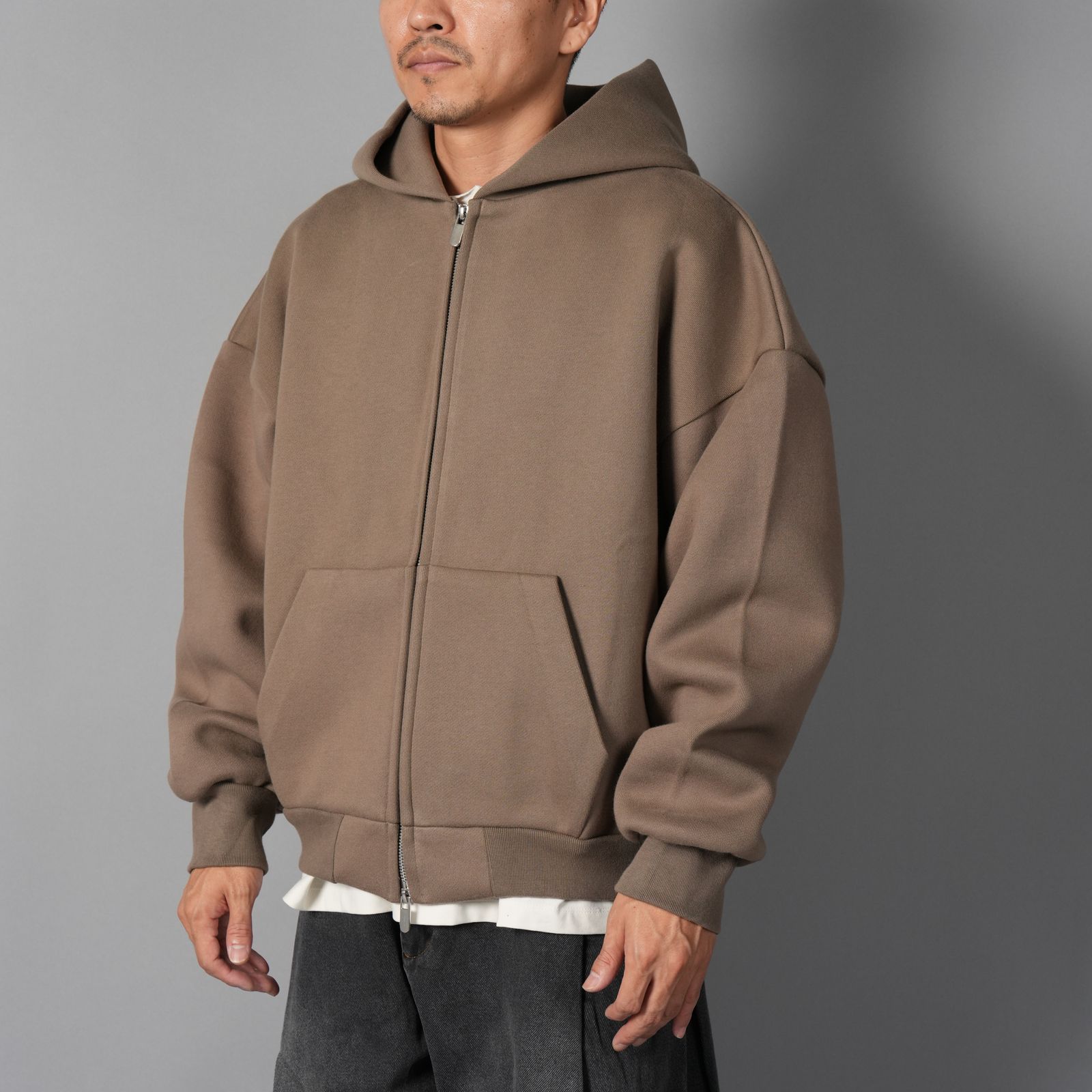 V2 ZIPPED HOODIE  / ジップフーディー (デューン)