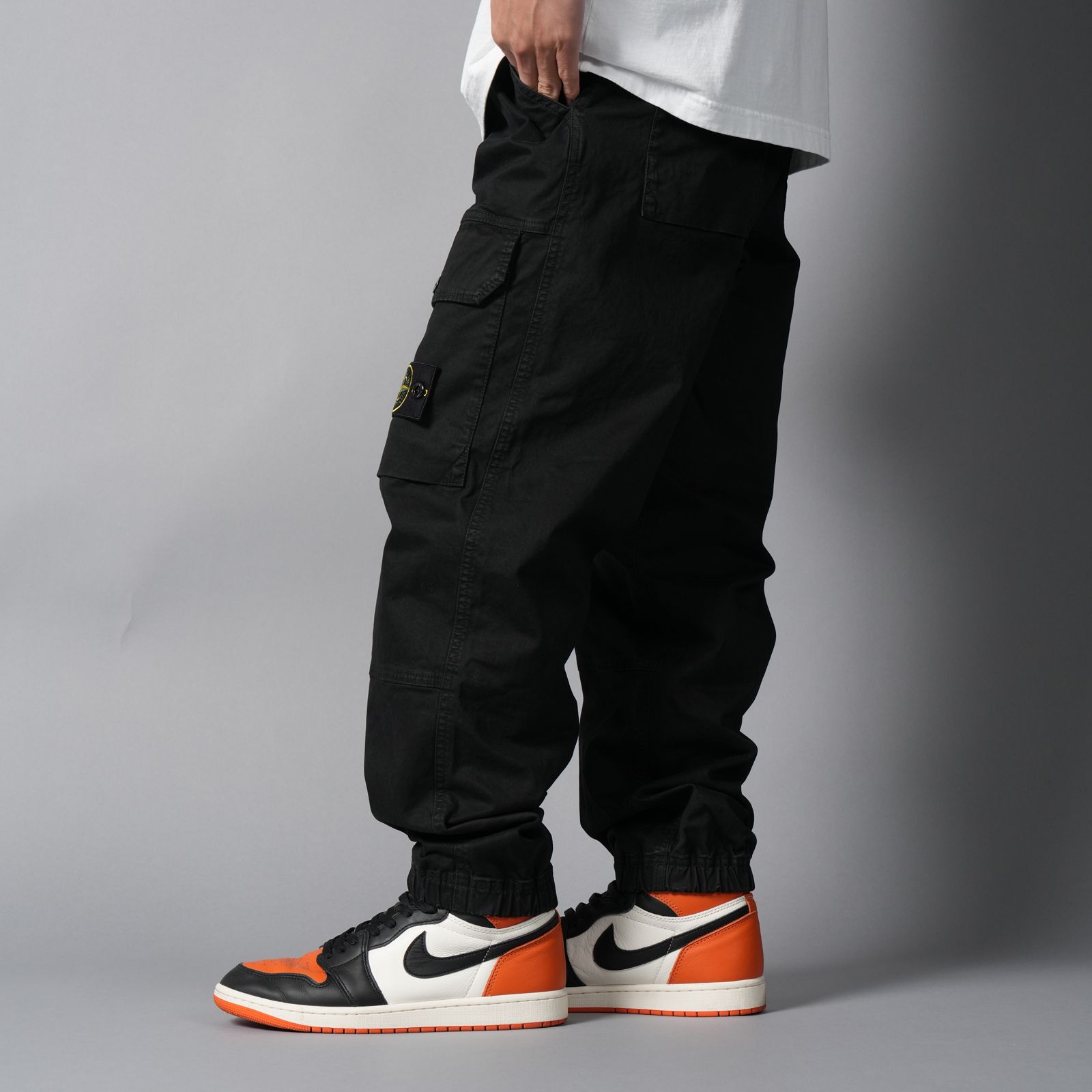 3100010 ORGANIC COTTON STRETCH BROKEN TWILL 'OLD' EFFECT / カーゴパンツ (ガーメントダイ) (ブラック)