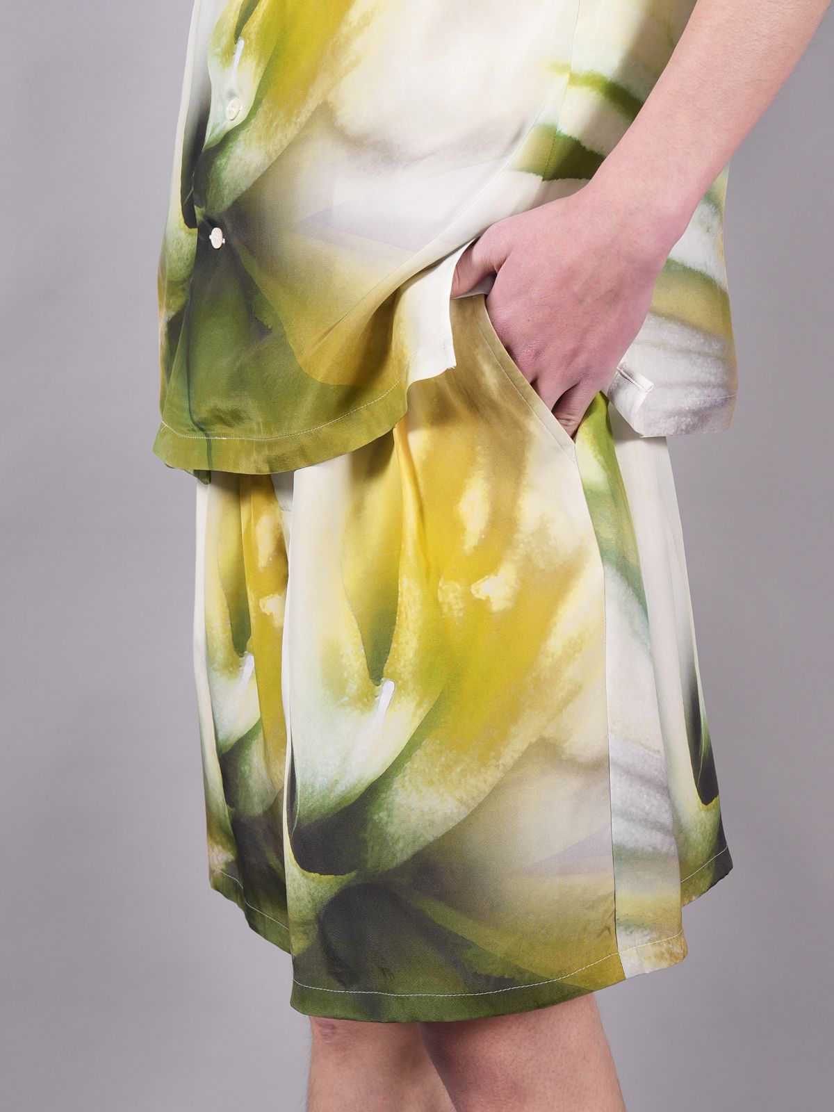 特価 TAAKK 23SS シルクショーツ 総柄 ショートパンツ TAAKK - 【ラスト1点】 SILK SHORTS / シルクショーツ 【シルク