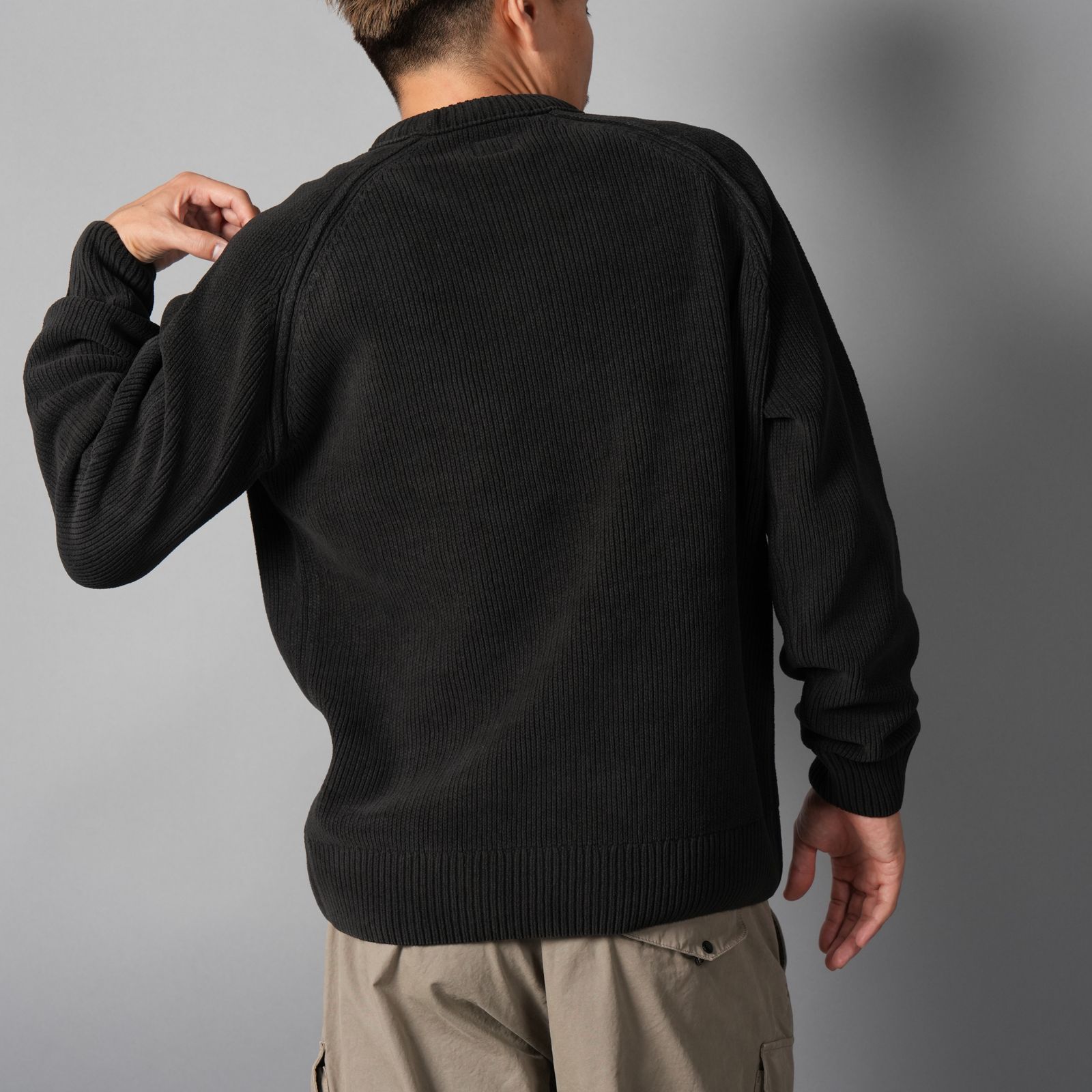CHENILLE COTTON CREWNECK LENS SWEATER / クルーネック レンズセーター (ブラック)