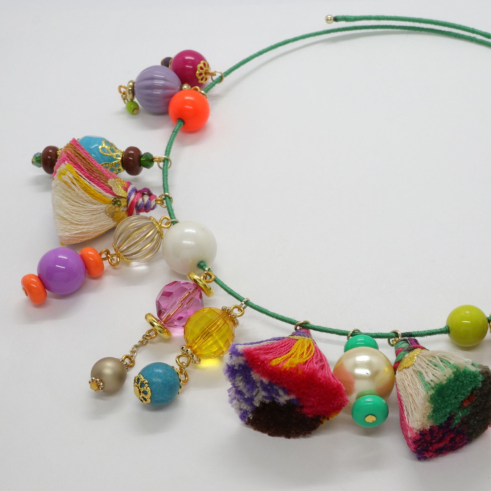 「Le conte de Pamellah」チョーカー