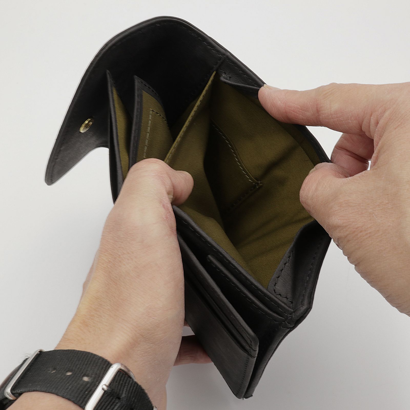 「PUFU」ミドル財布 ブラック