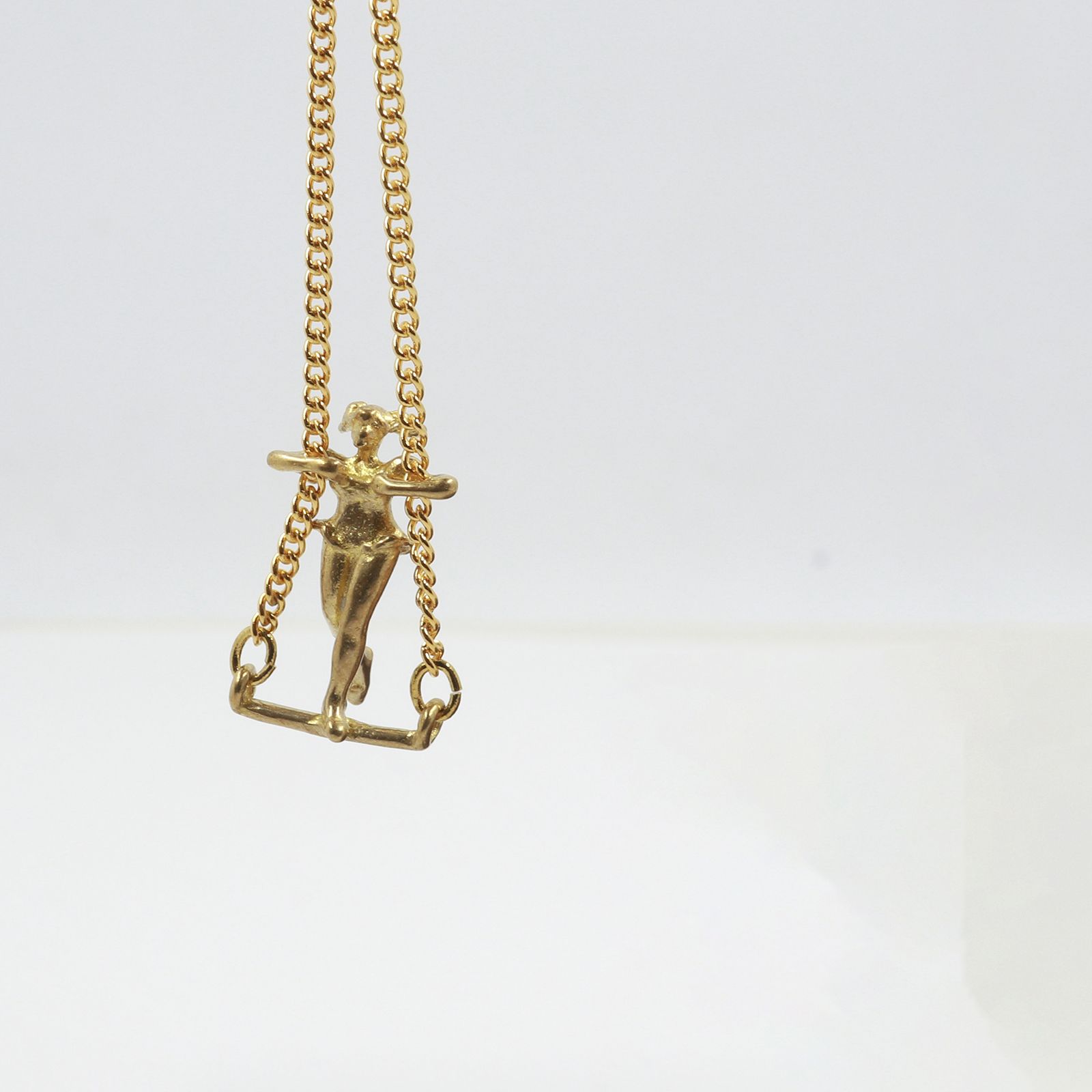 「trapeze pierce up」ピアス（片耳）