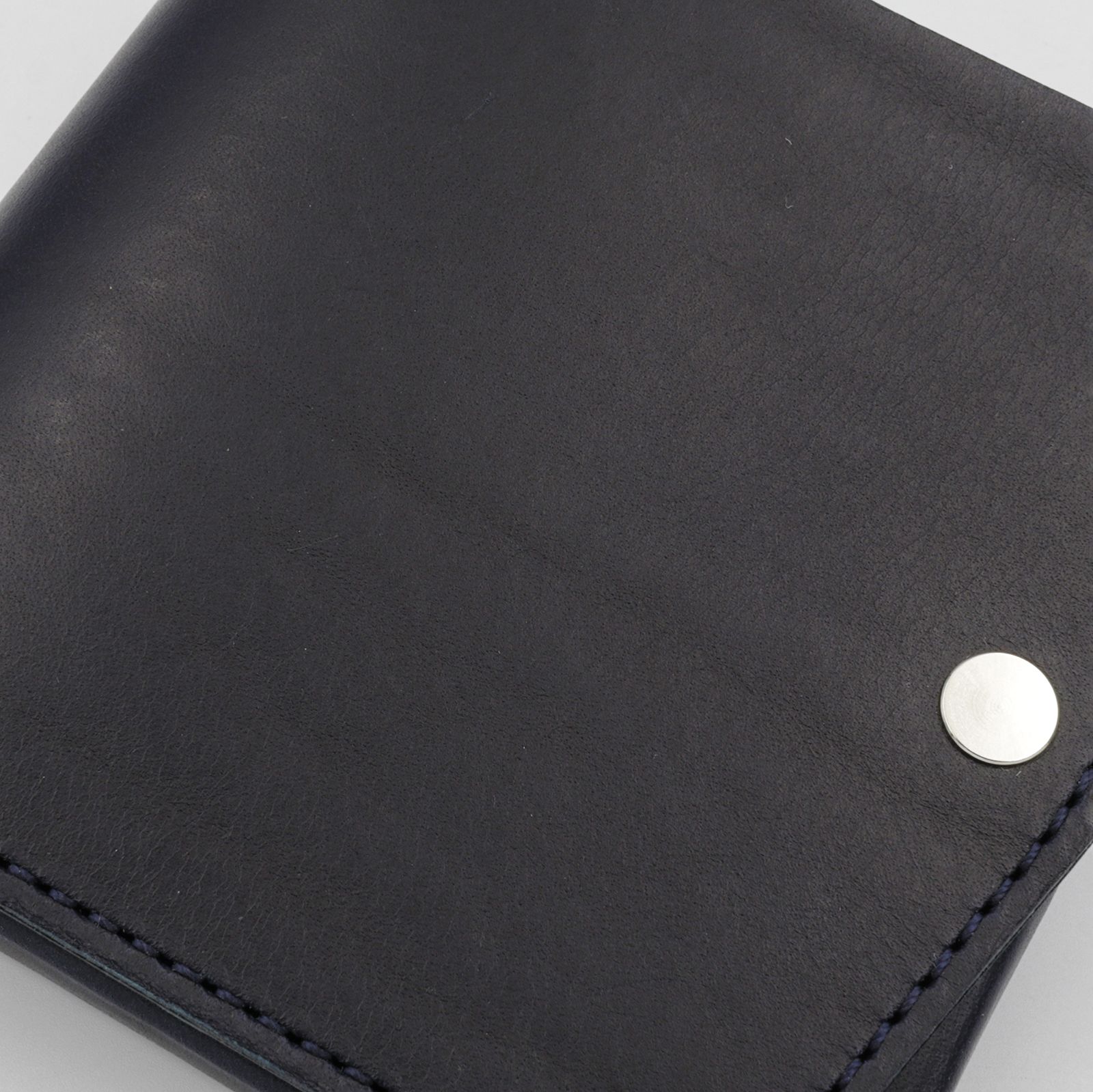 「小さく薄い財布SAKU ver.3 Buttero」darknavy