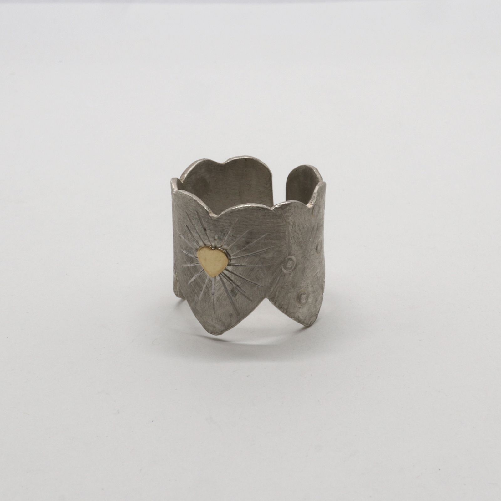 「3 Big Heart Ring」リング