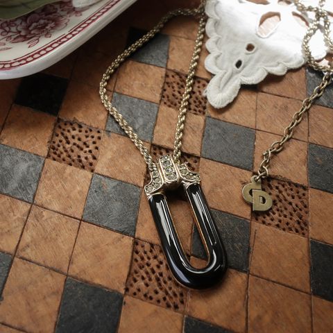 「ヴィンテージホースシューエナメル」ネックレス ドイツ ChristianDior