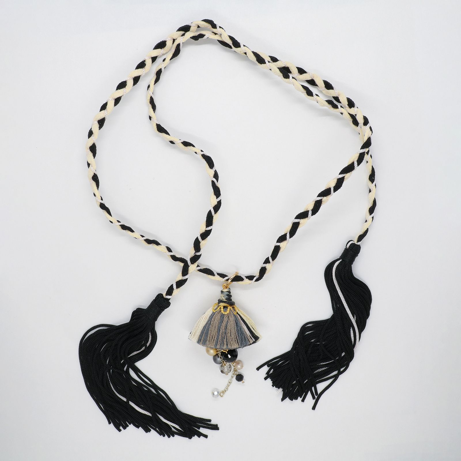 「Le conte de Pamellah」ラリエット ネックレス