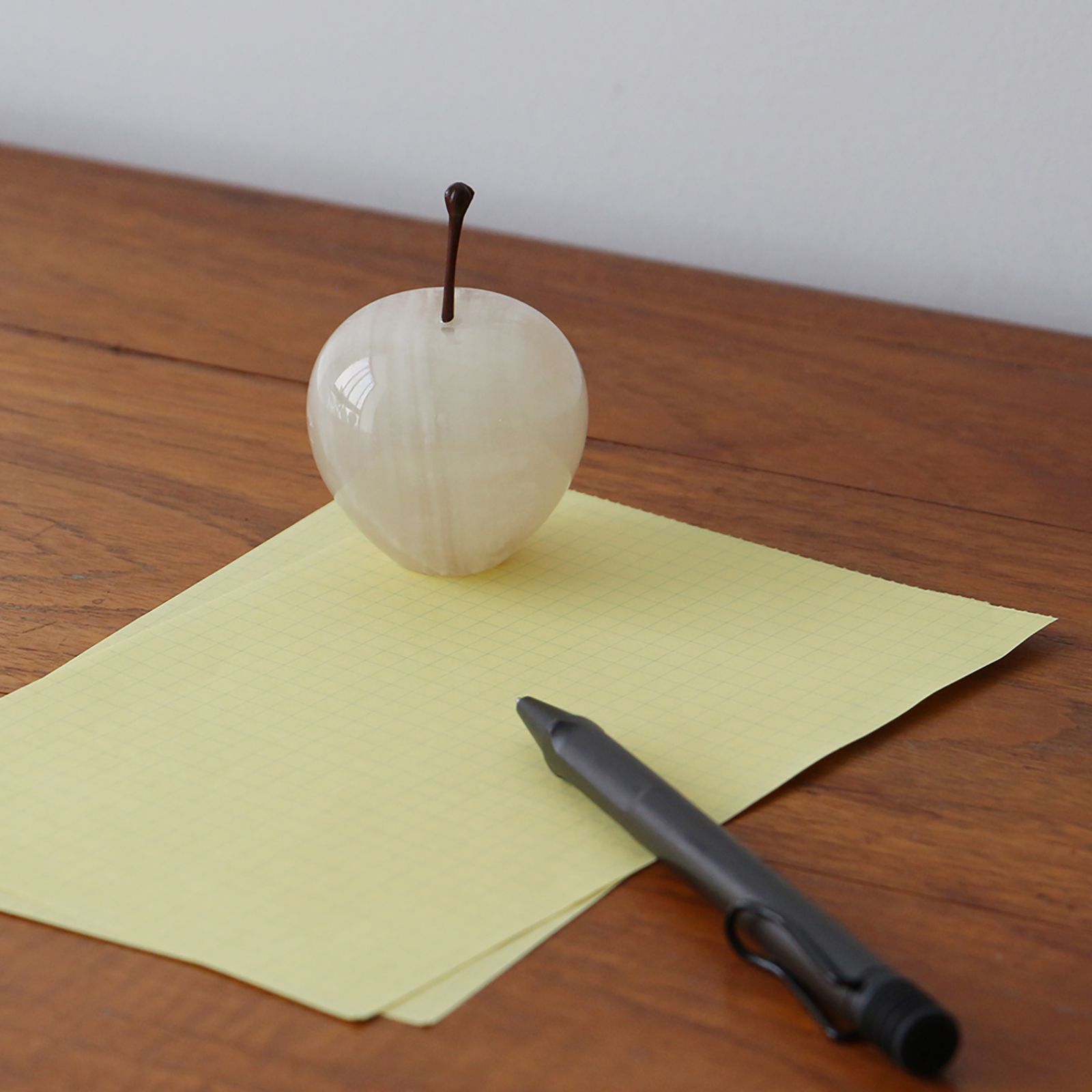 「Marble Apple Small」White