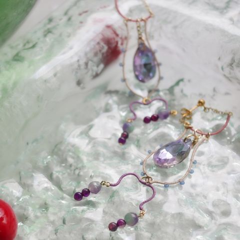 「Fete de l'eau ORNEMENT シャンデリア」ピアス