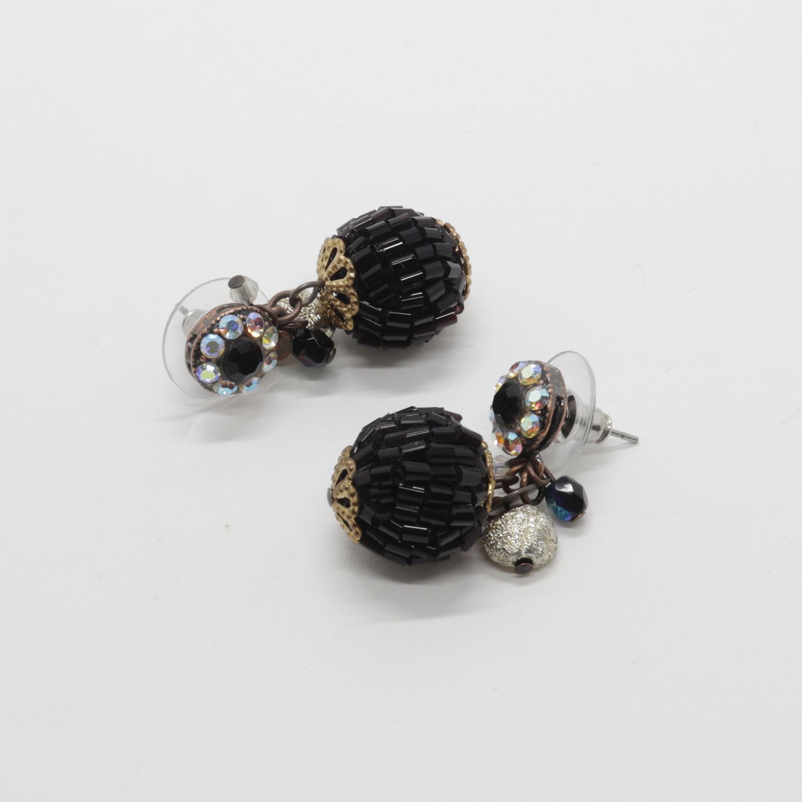 「シャイニングフラワー＆ビーズボール」ピアス フランス