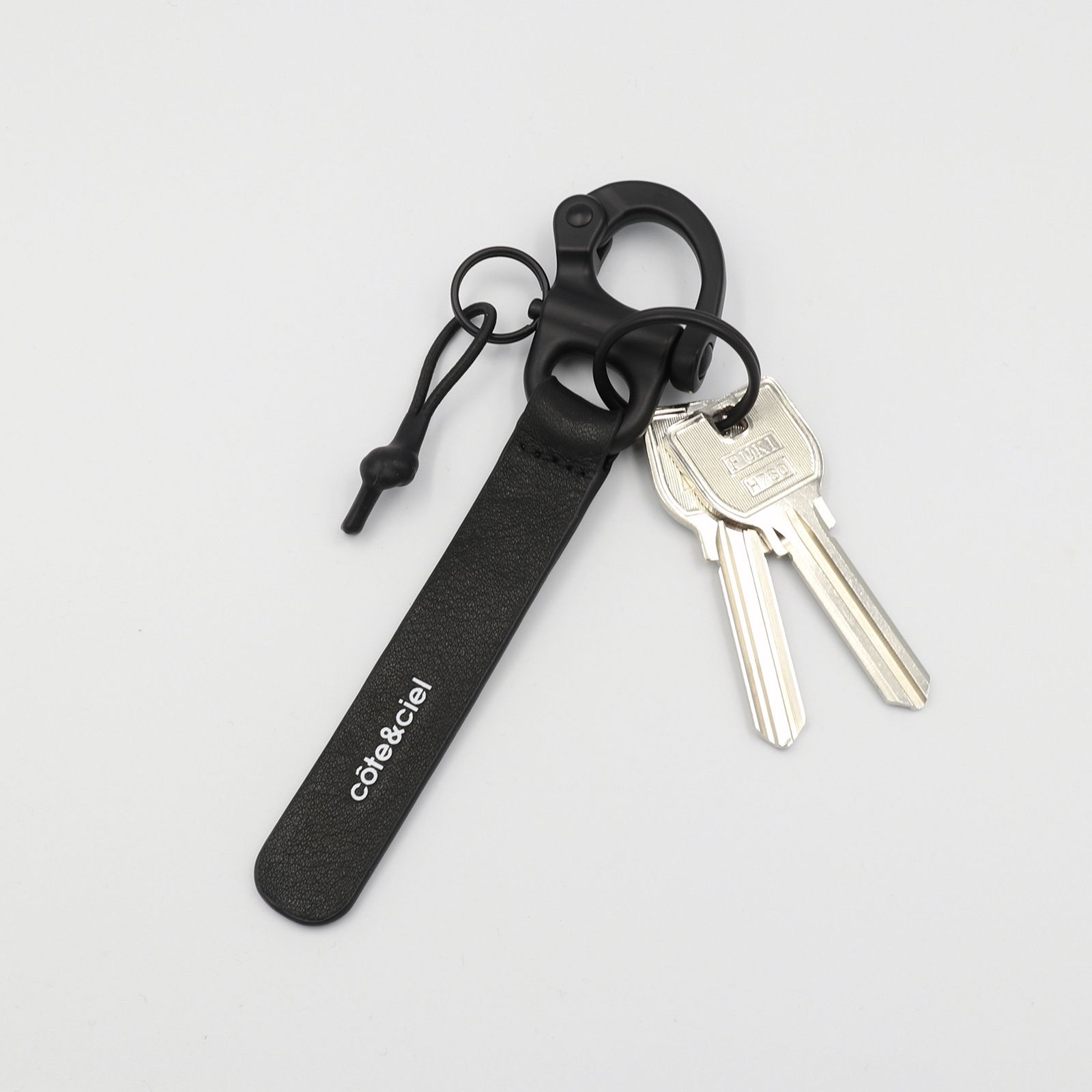 キーホルダー・キーリング COTEetCIEL LetGo Leather Keychain 29066 Black 楽天市場】cote&ciel コートエシエル LETGO PETITS BLACK