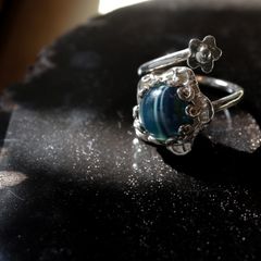 「SPIRAL FLOWER RING SURFITE」リング