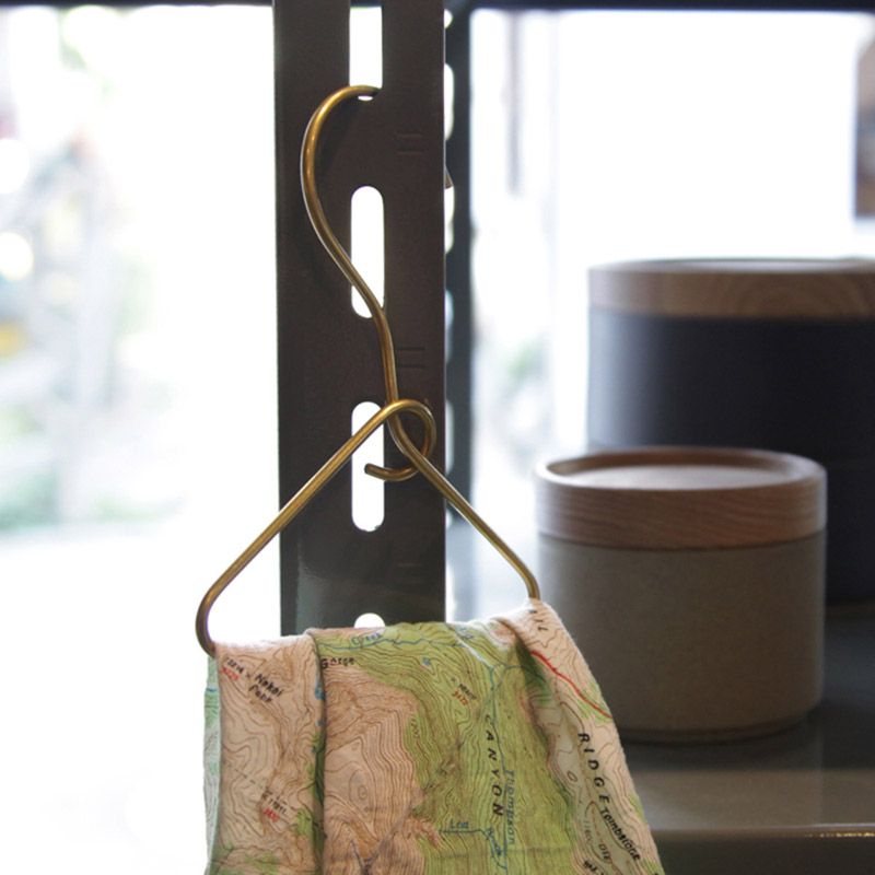 「TIE HANGER」ネクタイハンガー FORM × amabro