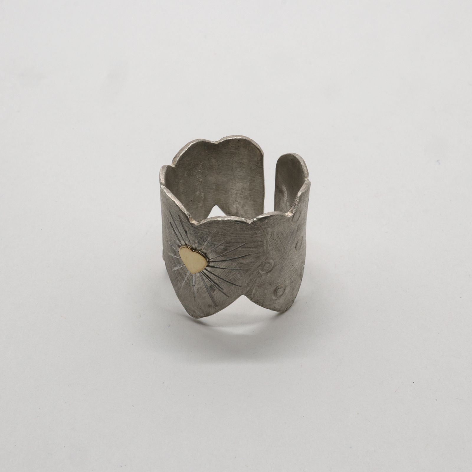 「3 Big Heart Ring」リング