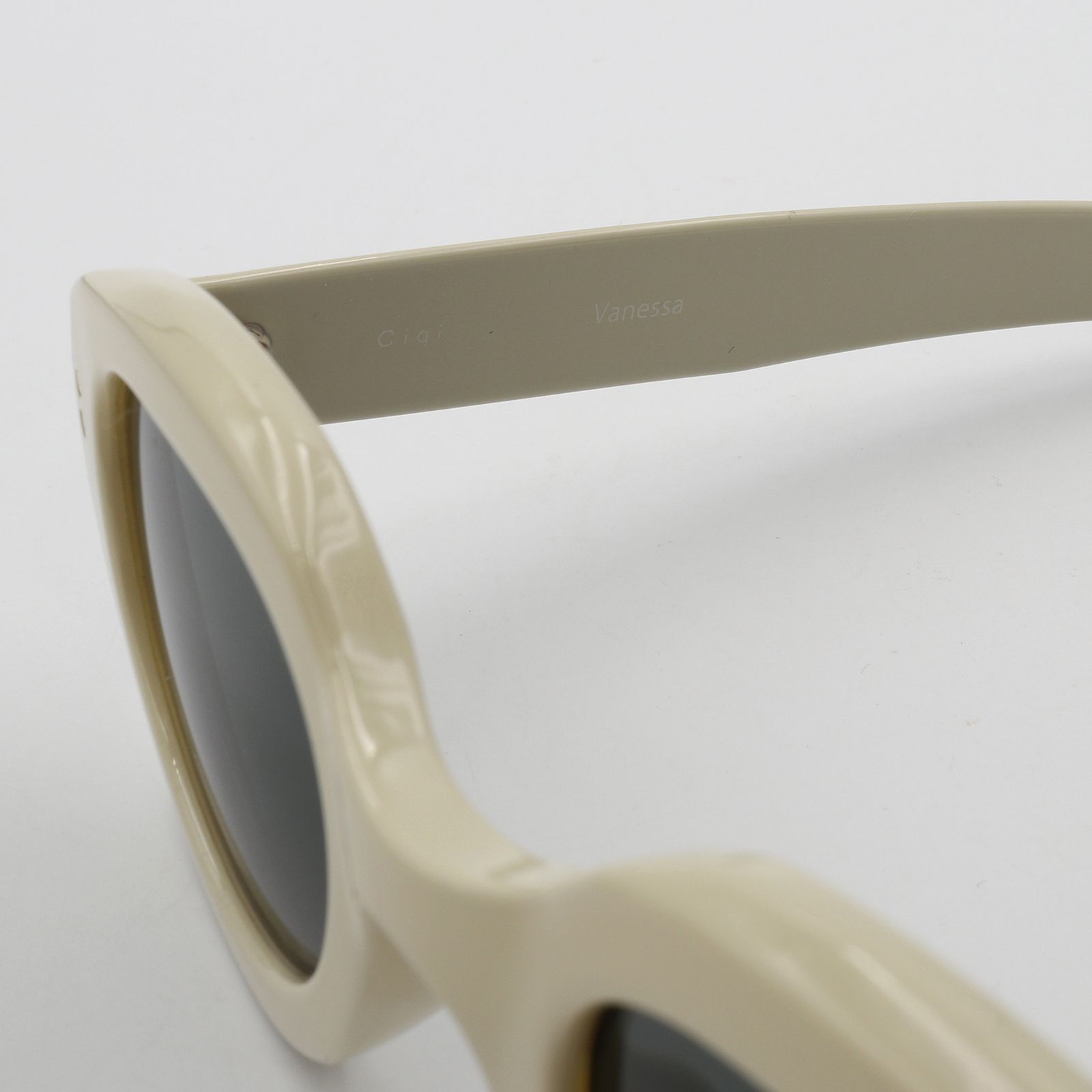 「Vanessa」Sunglasses Ivory × Gray Lens